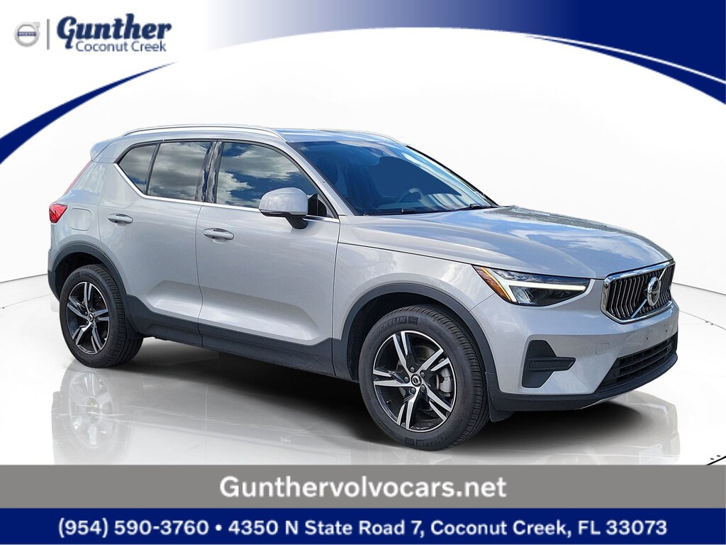 Used 2025 Volvo XC40 B5 Core Bright Theme SUV
