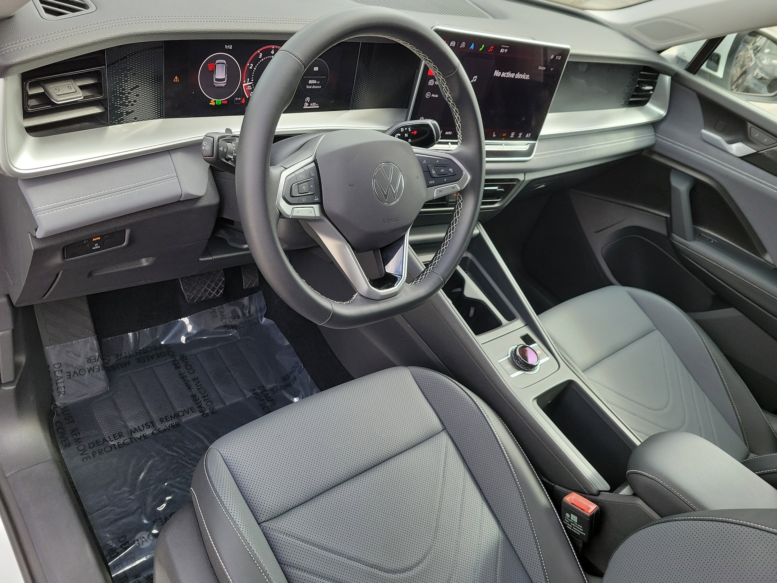 2025 Volkswagen Tiguan SE - Photo 20