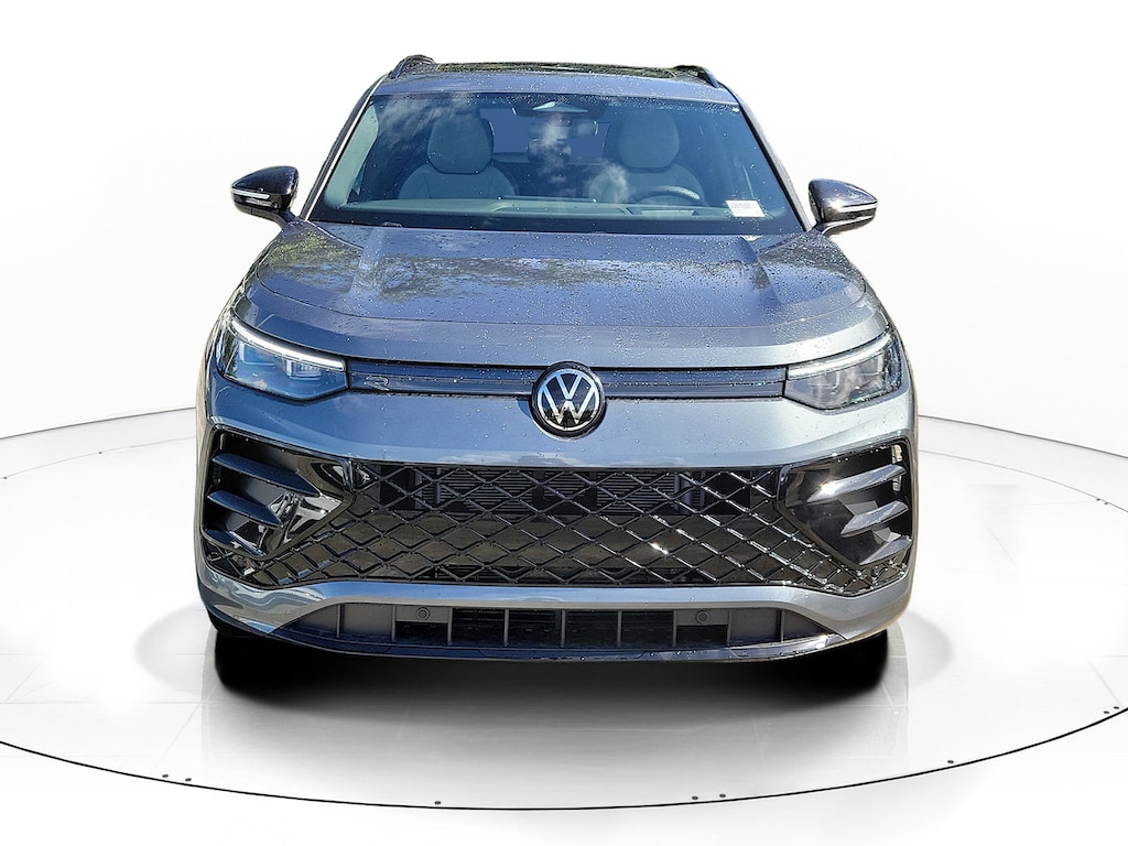 New 2026 Volkswagen Tiguan SE R-Line Black SUV