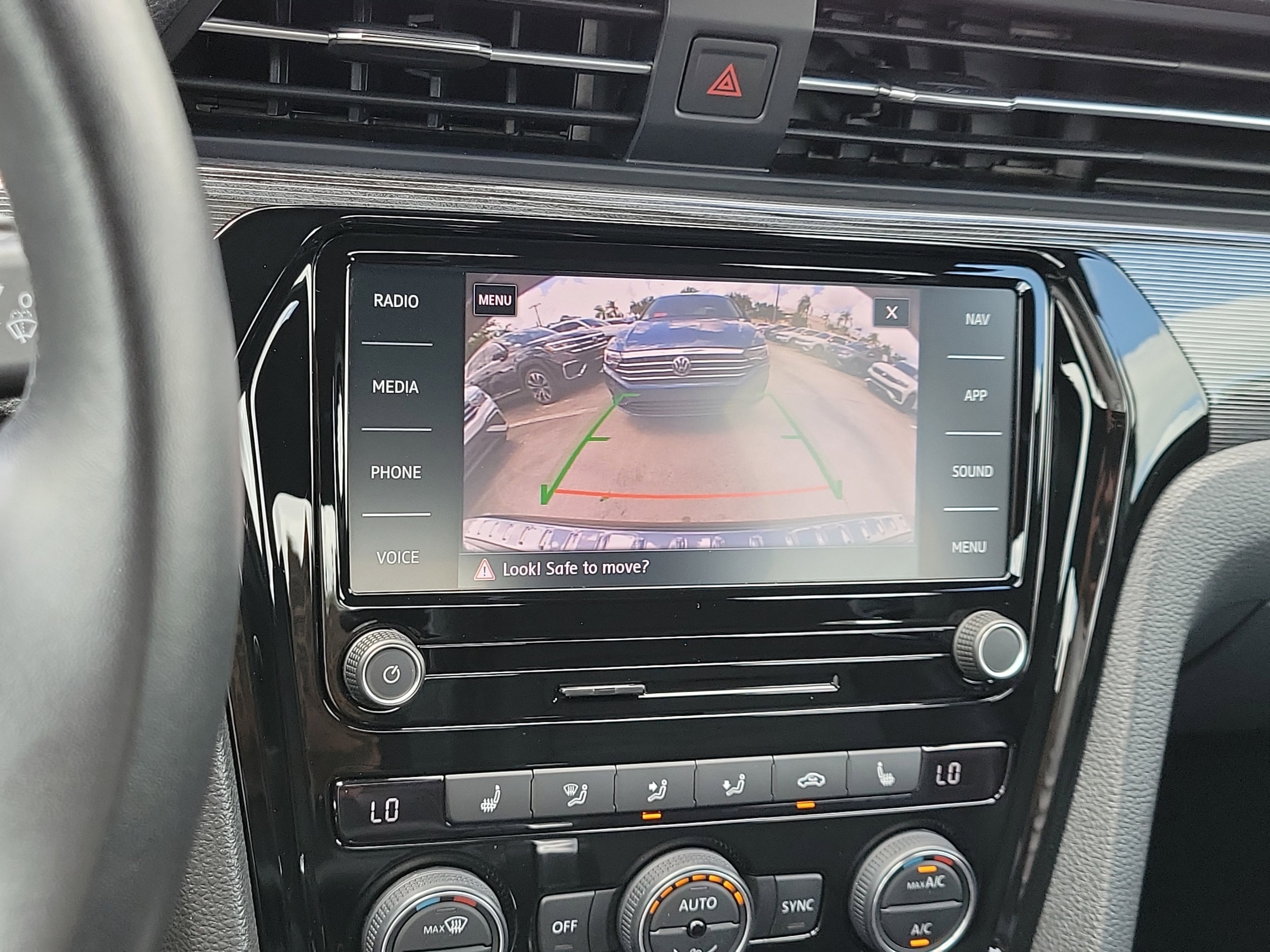2021 Volkswagen Passat R-Line - Photo 27