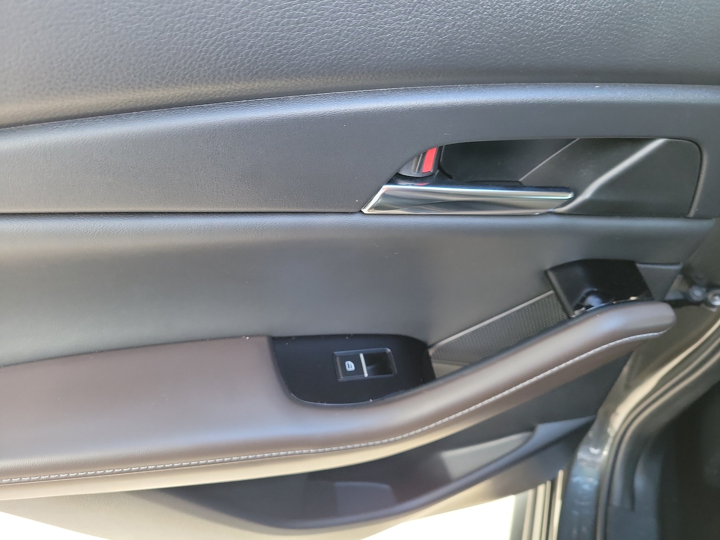 2024 Mazda CX-30 Premium - Photo 11