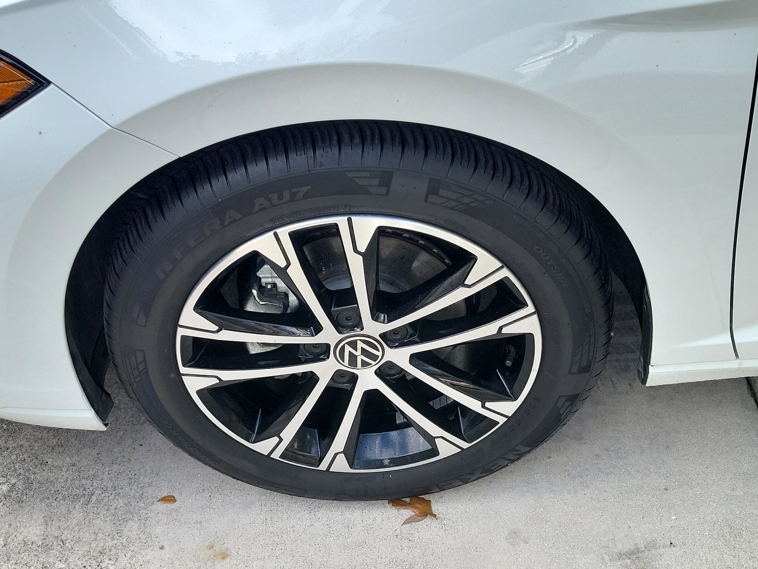 2025 Volkswagen Jetta Sport - Photo 9