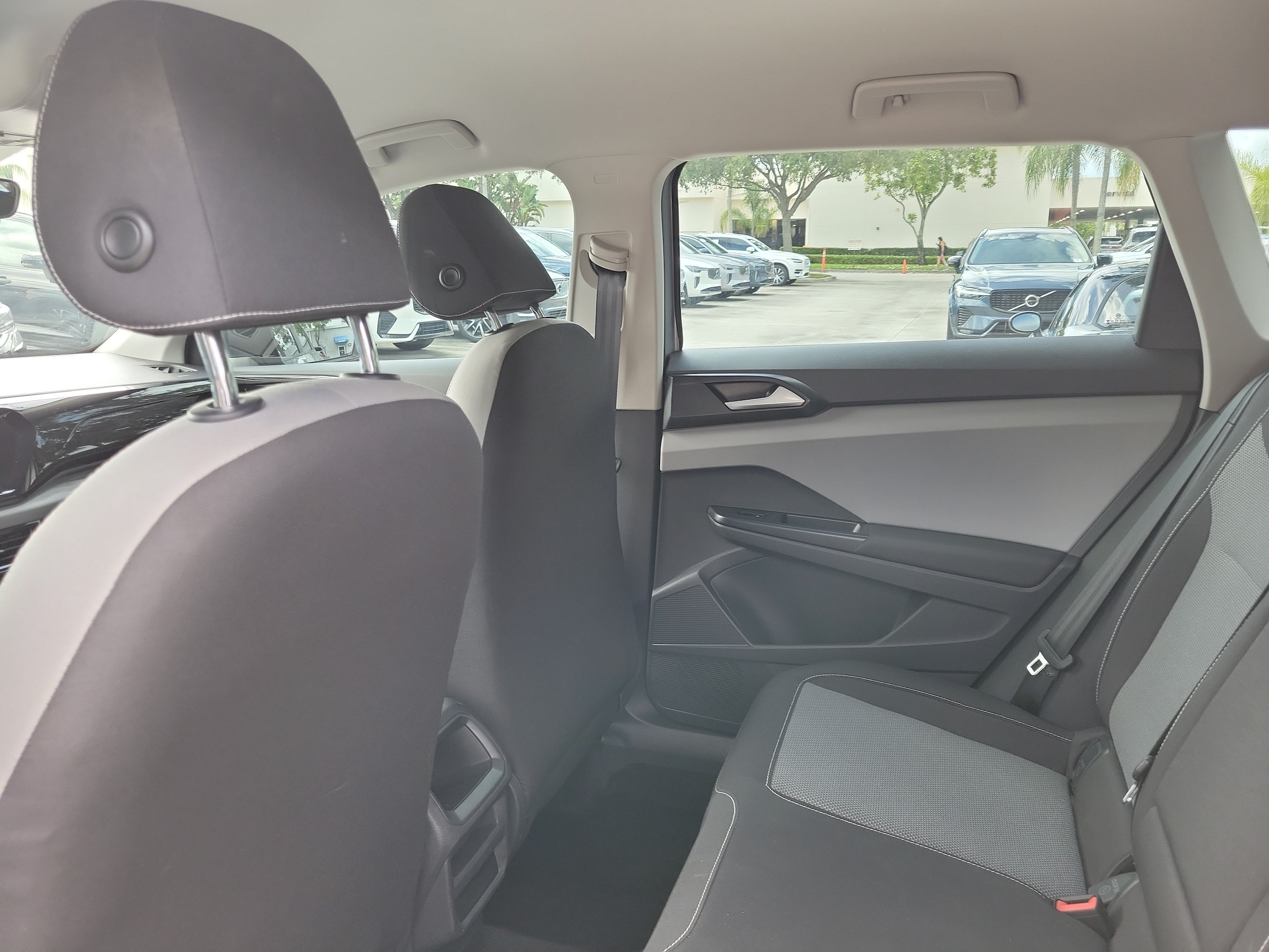 2023 Volkswagen Taos S - Photo 15