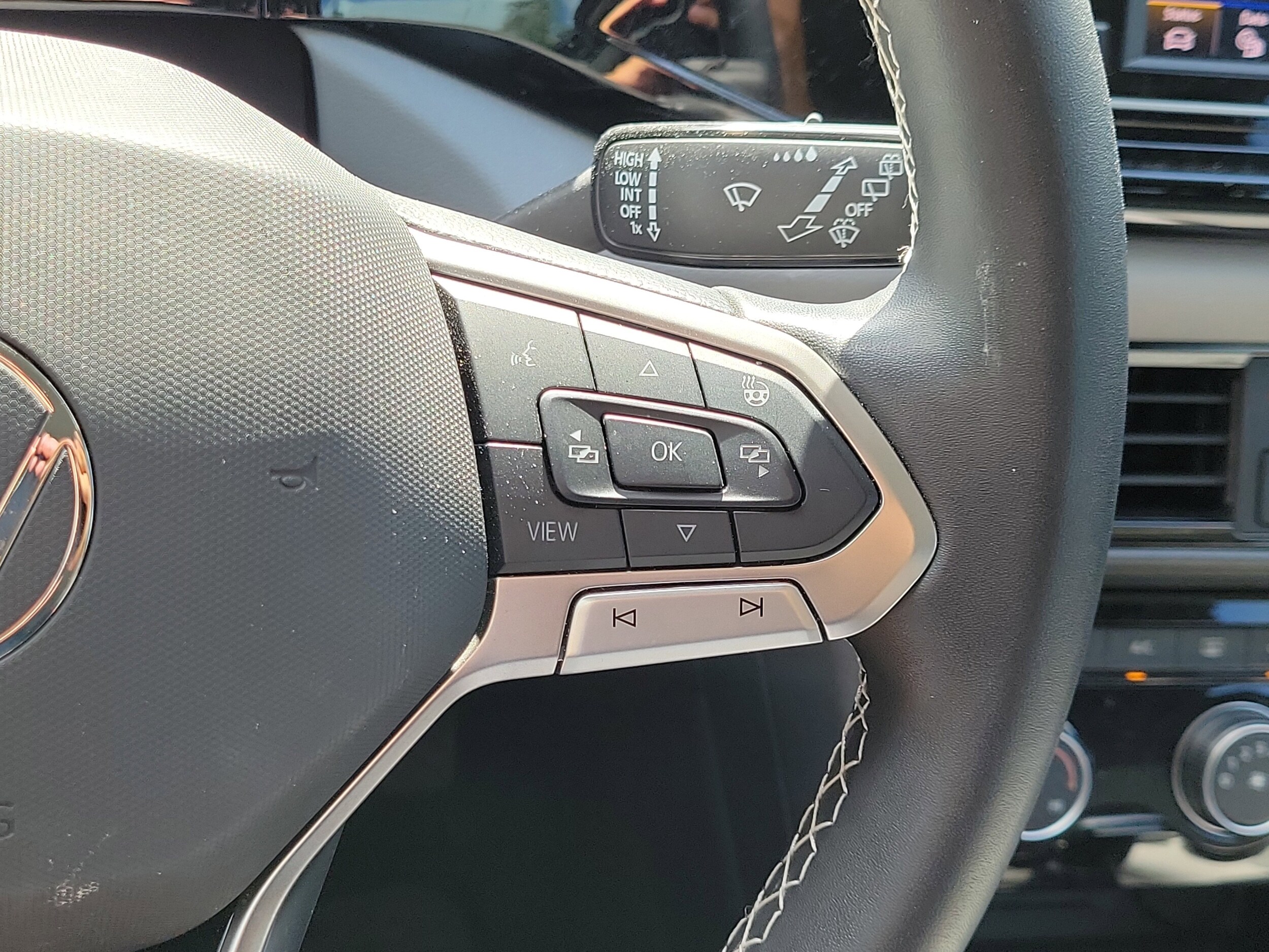 2024 Volkswagen Taos S - Photo 24