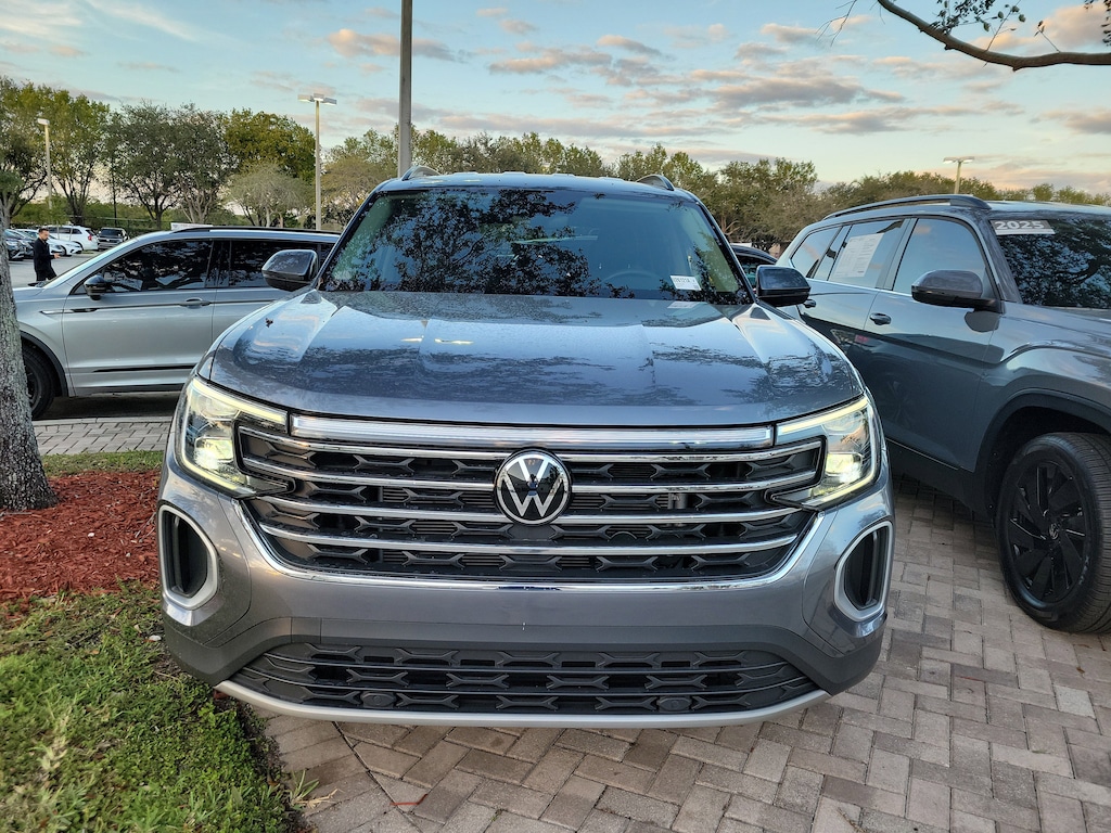 Used 2024 Volkswagen Atlas 2.0T SE SUV