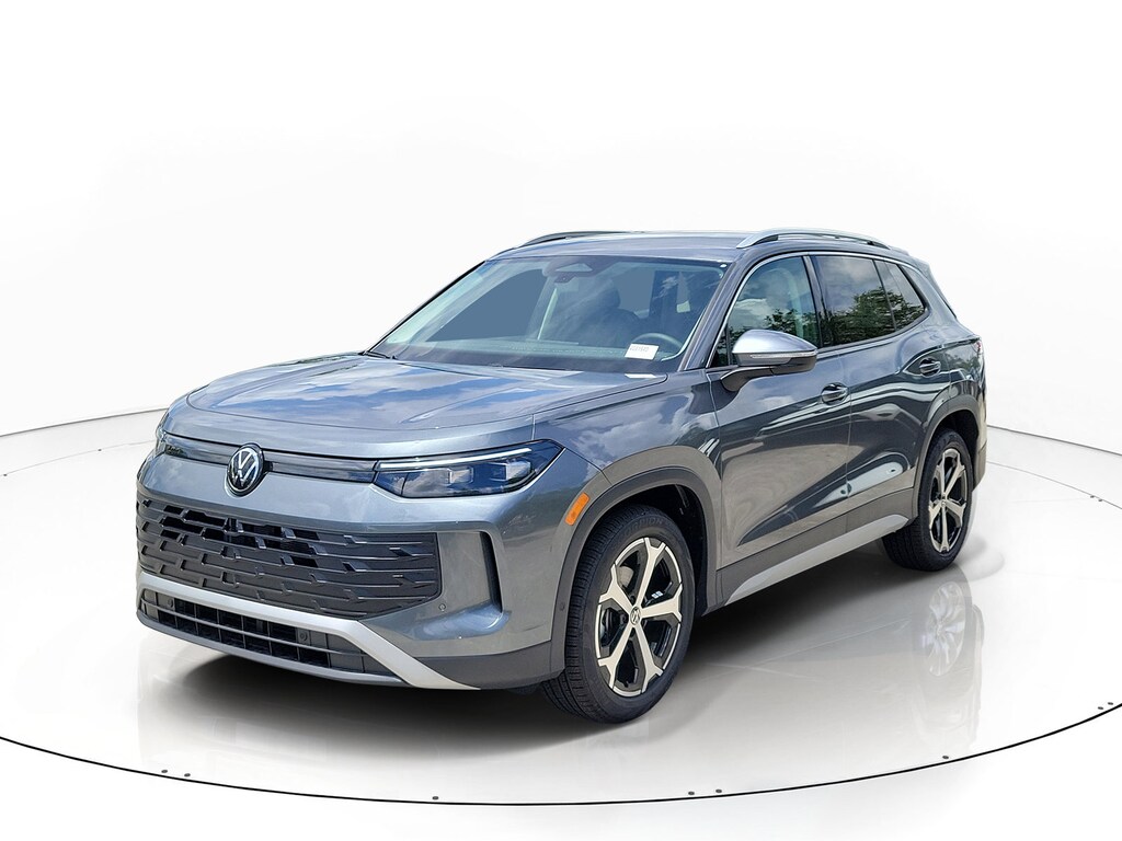 New 2026 Volkswagen Tiguan SE SUV
