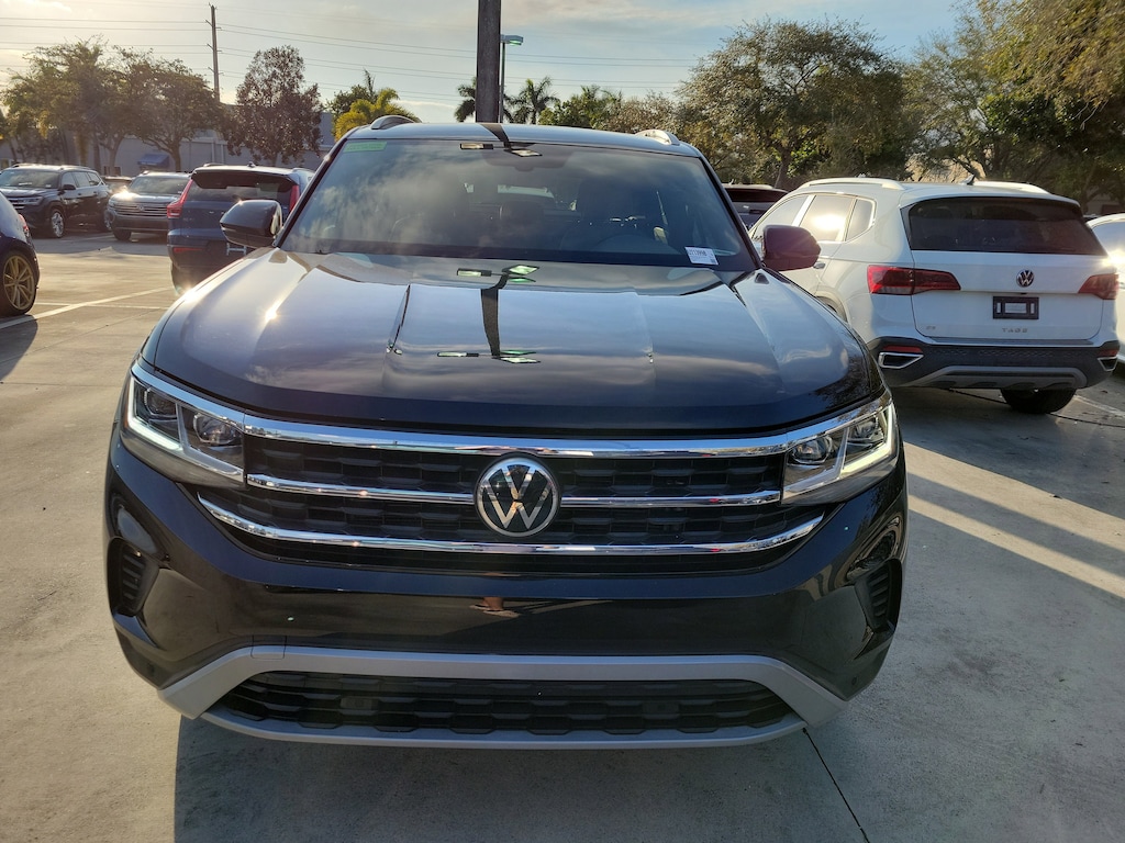 Used 2020 Volkswagen Atlas Cross Sport 2.0T SE w/Technology SUV