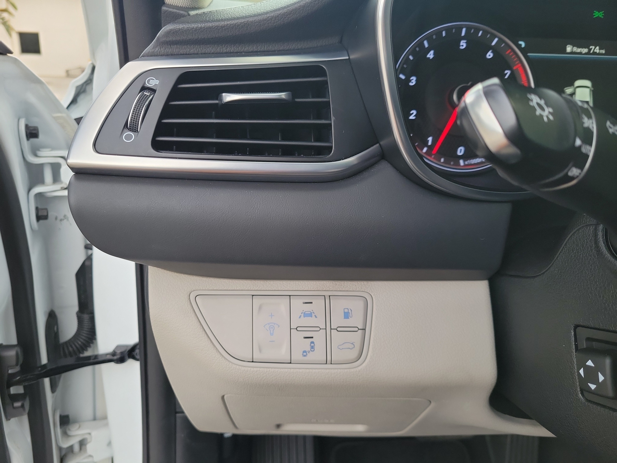 2021 GENESIS G70 Standard - Photo 20