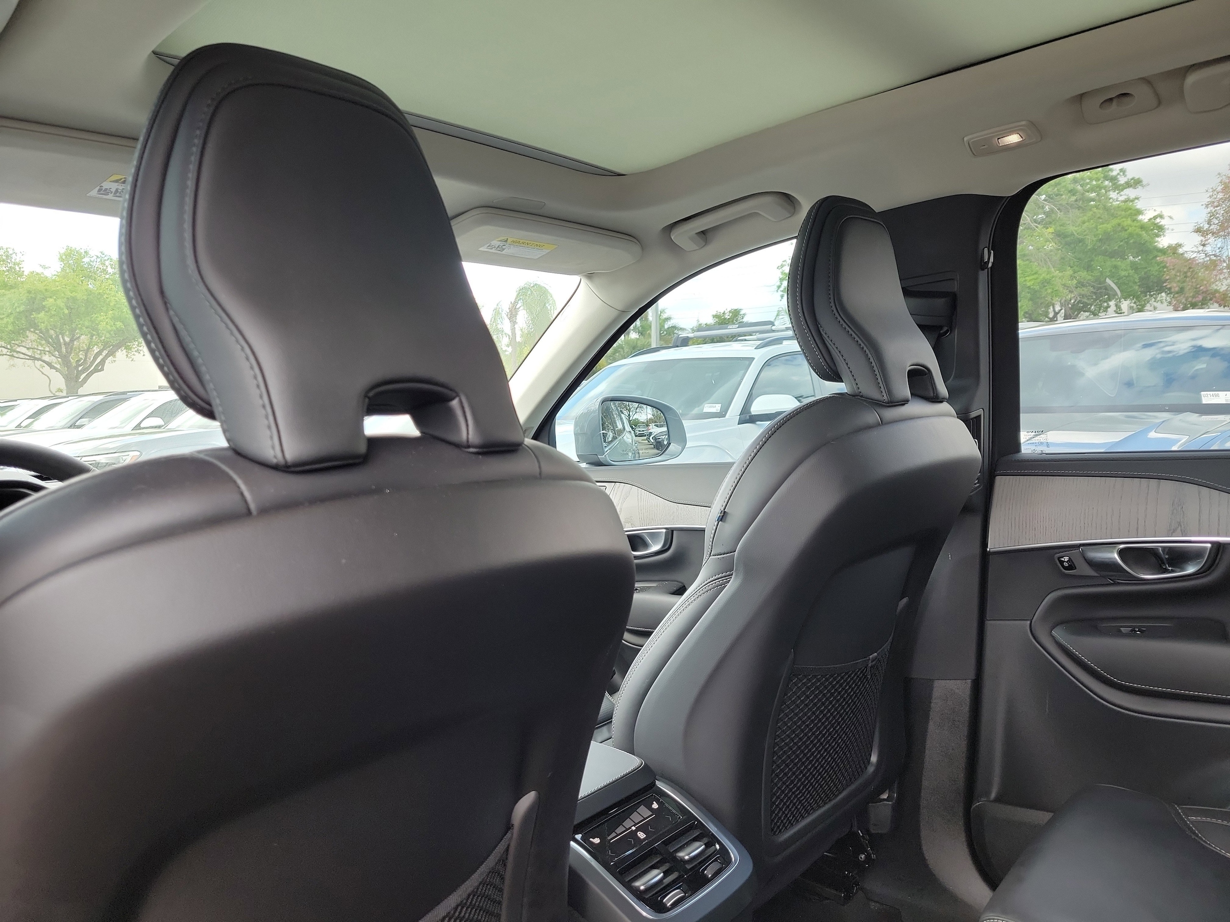 2025 Volvo XC90 Ultra - Photo 17