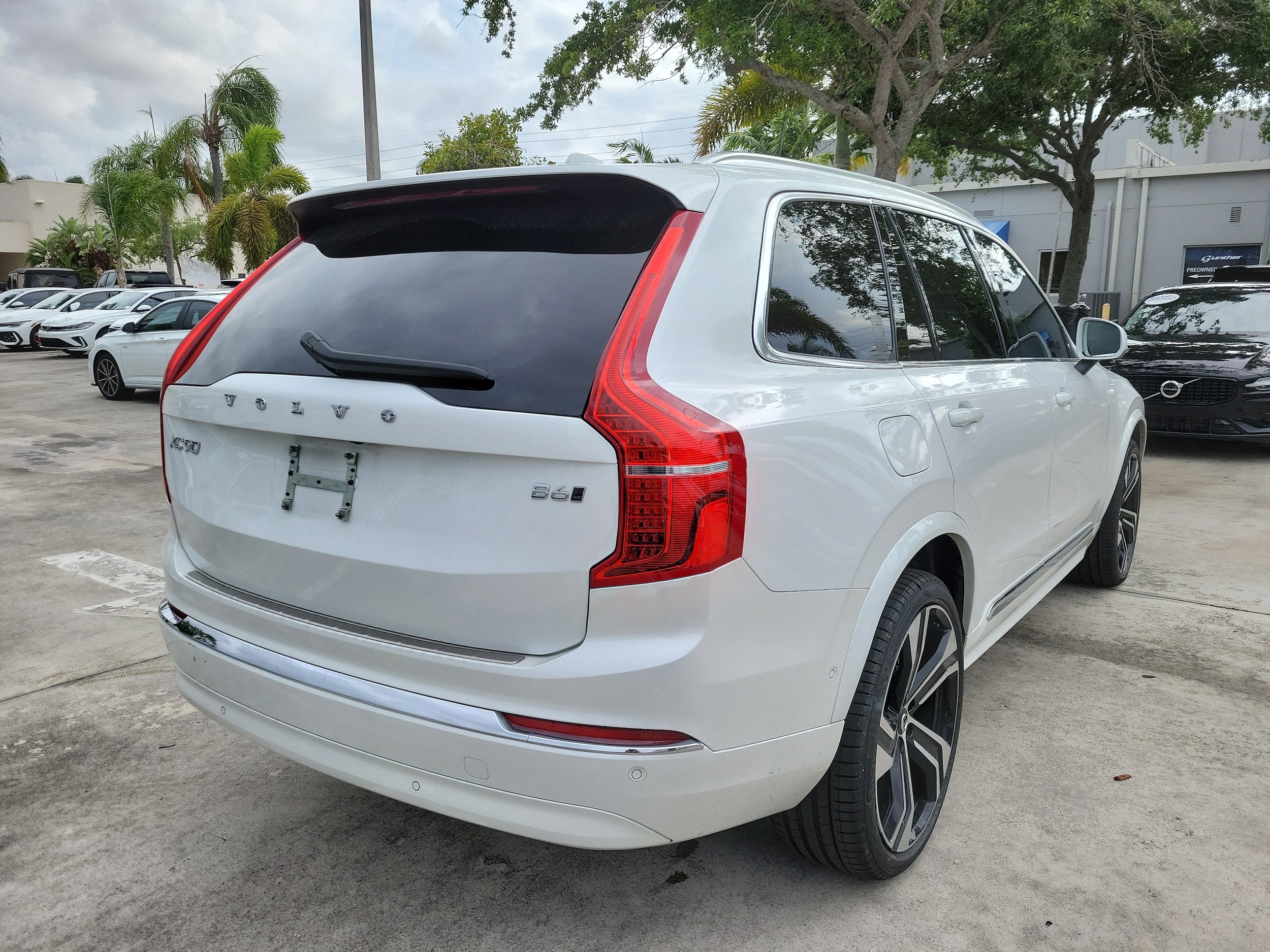 2024 Volvo XC90 Ultimate - Photo 9