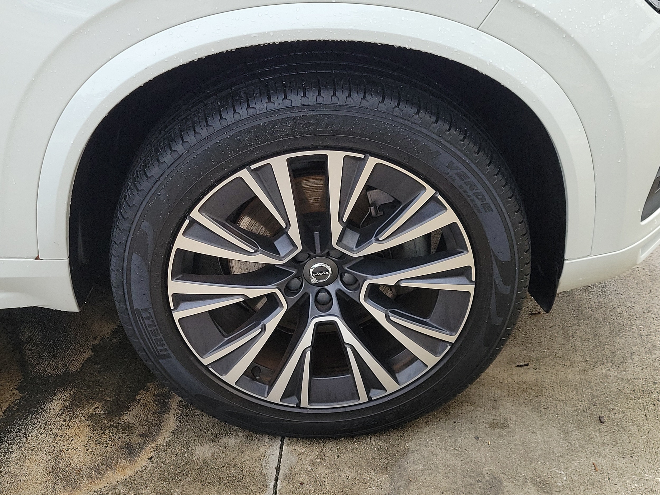 2022 Volvo XC90 Momentum - Photo 10