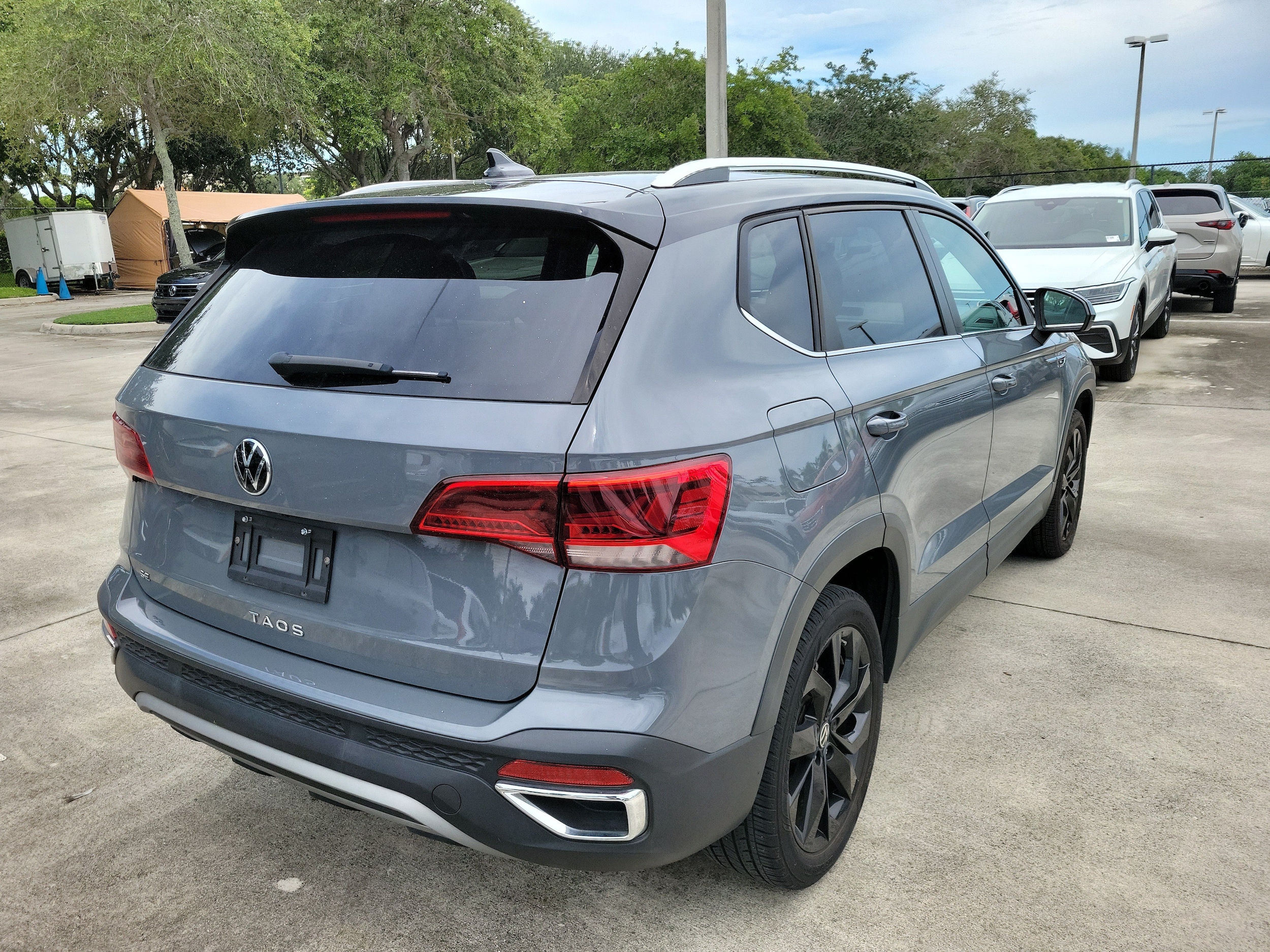 2023 Volkswagen Taos SE - Photo 9