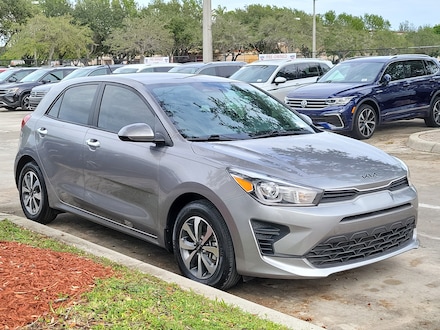 2023 Kia Rio 5-Door S Hatchback