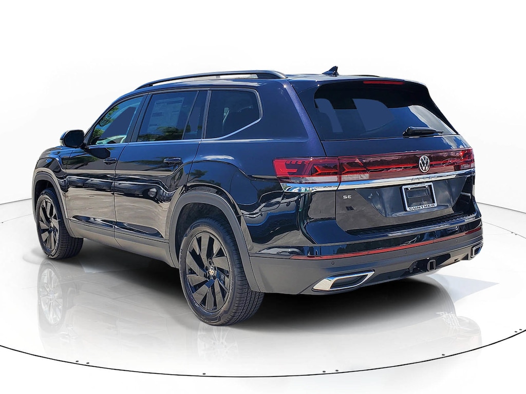 New 2026 Volkswagen Atlas SE w/Technology SUV