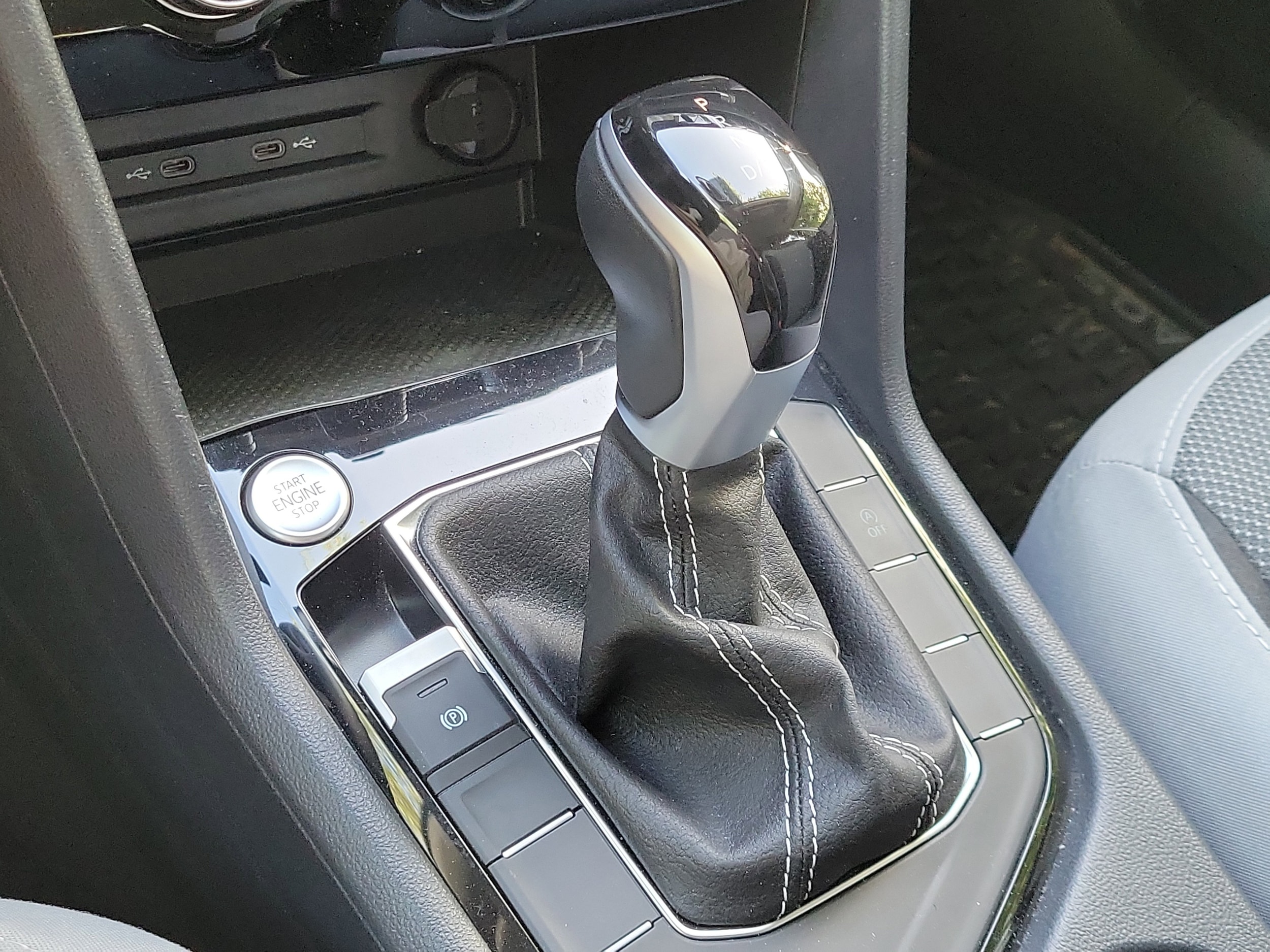 2024 Volkswagen Taos S - Photo 24