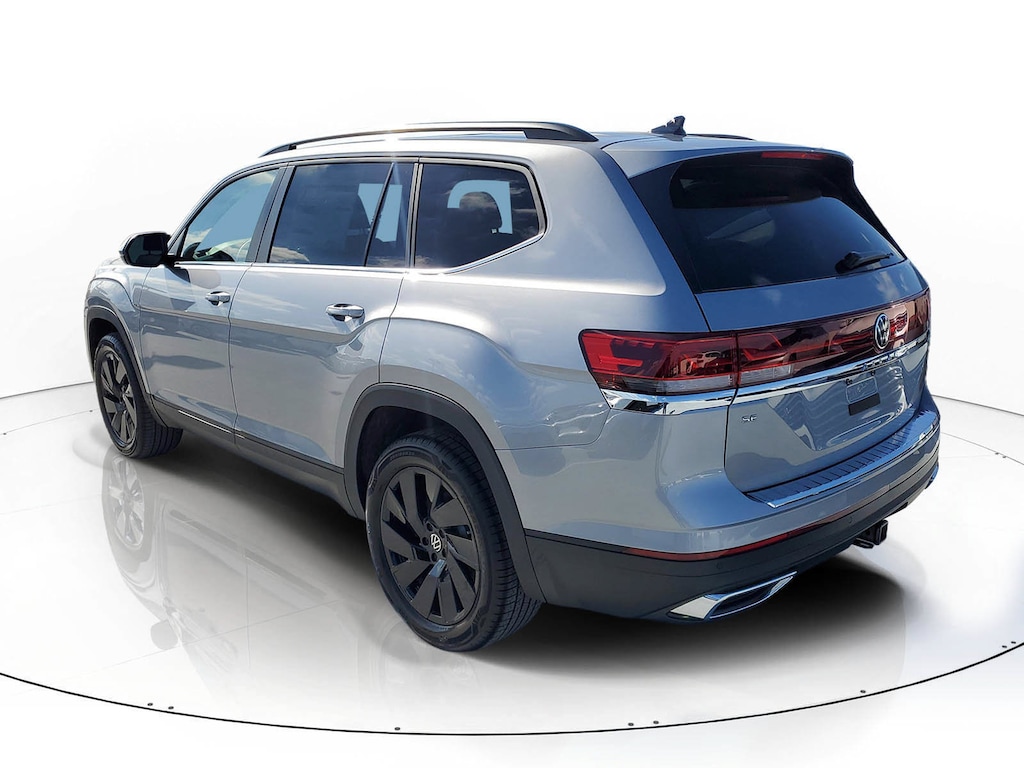 New 2026 Volkswagen Atlas SE w/Technology SUV