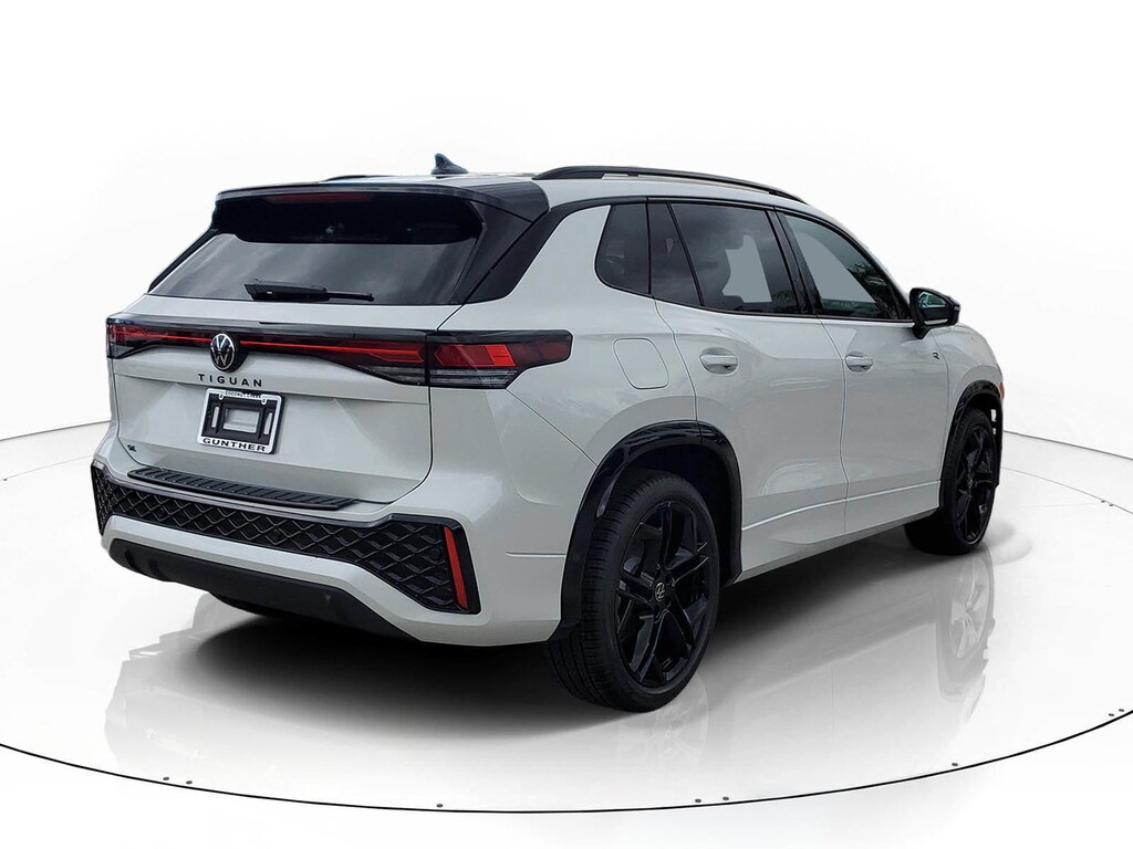 New 2026 Volkswagen Tiguan 2.0T SE R-Line Black SUV