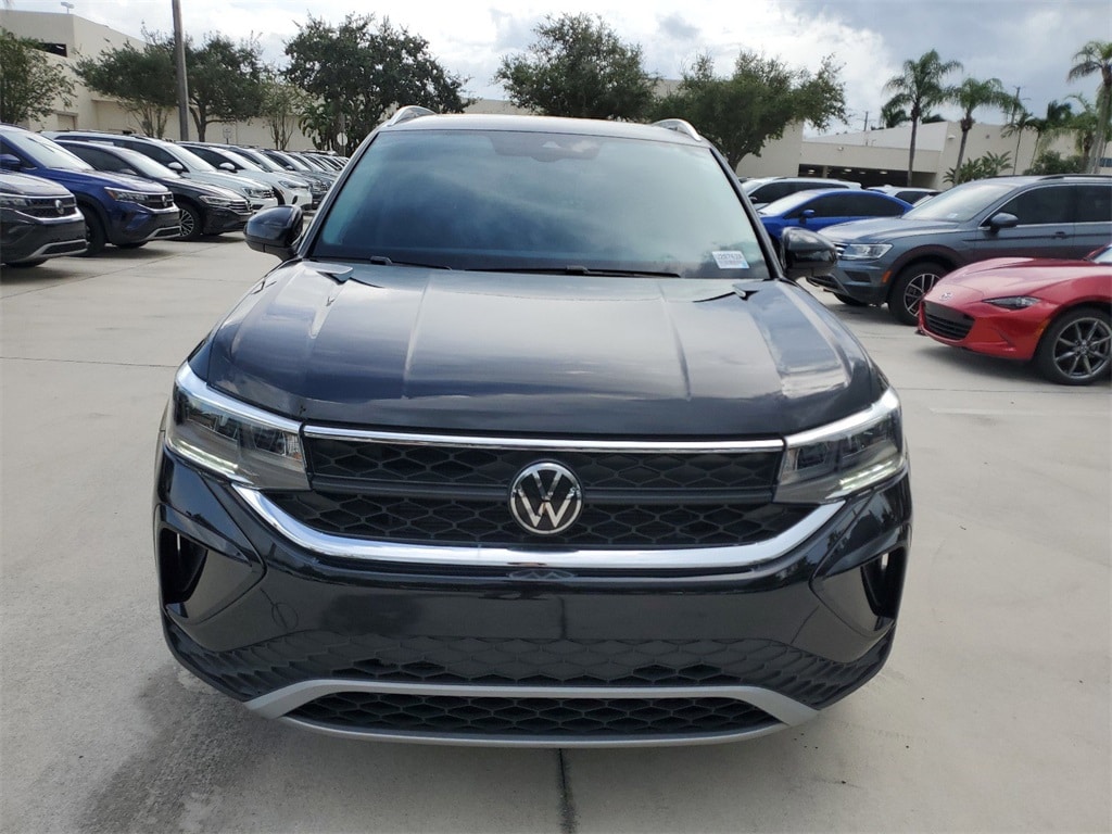 Used 2023 Volkswagen Taos SE with VIN 3VVEX7B2XPM306592 for sale in Coconut Creek, FL