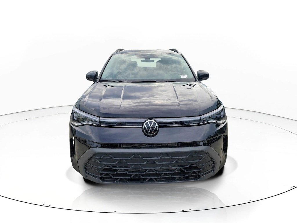 New 2026 Volkswagen Taos 1.5T SE Black SUV