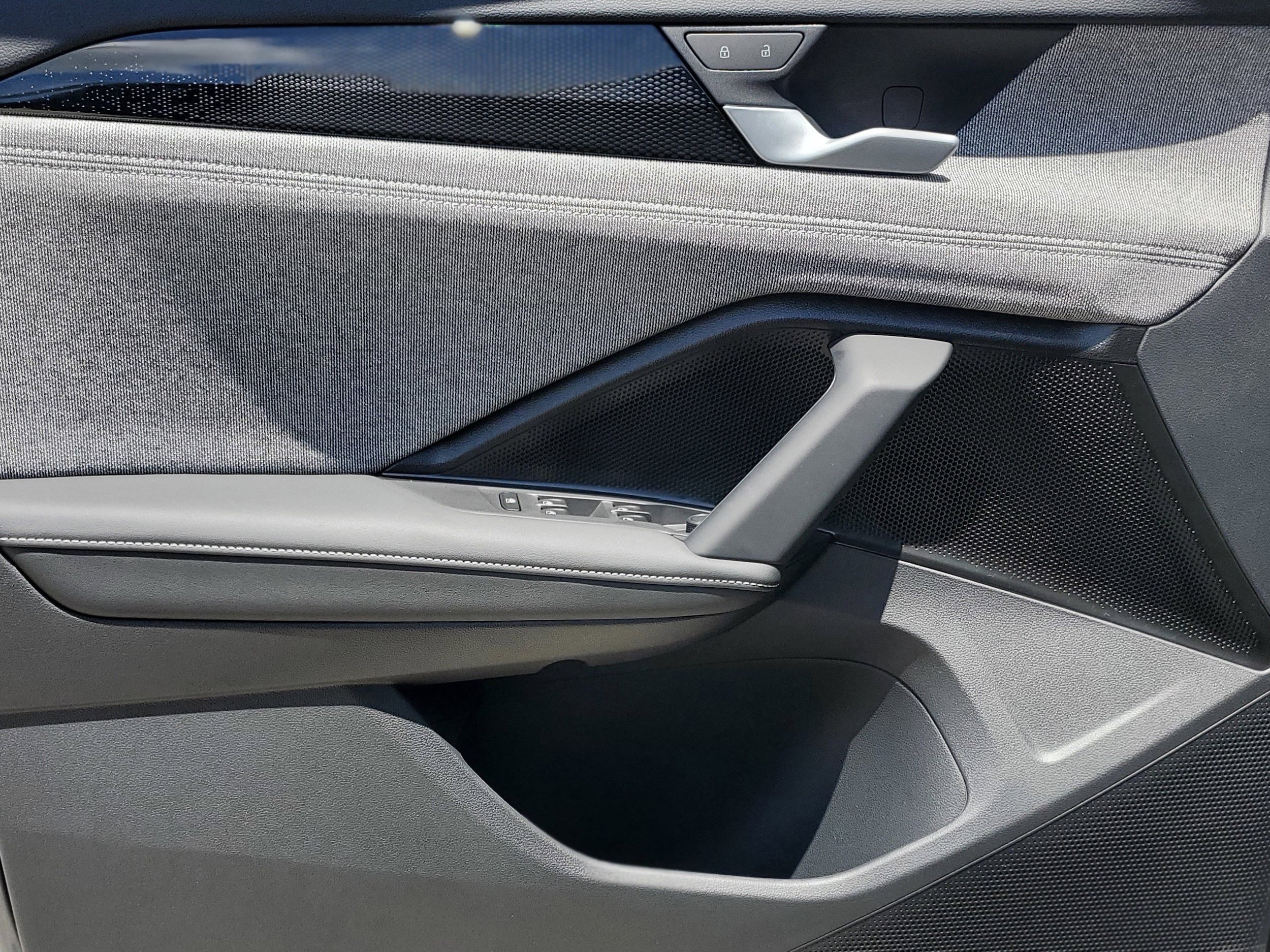 2026 Volkswagen Tiguan S - Photo 11