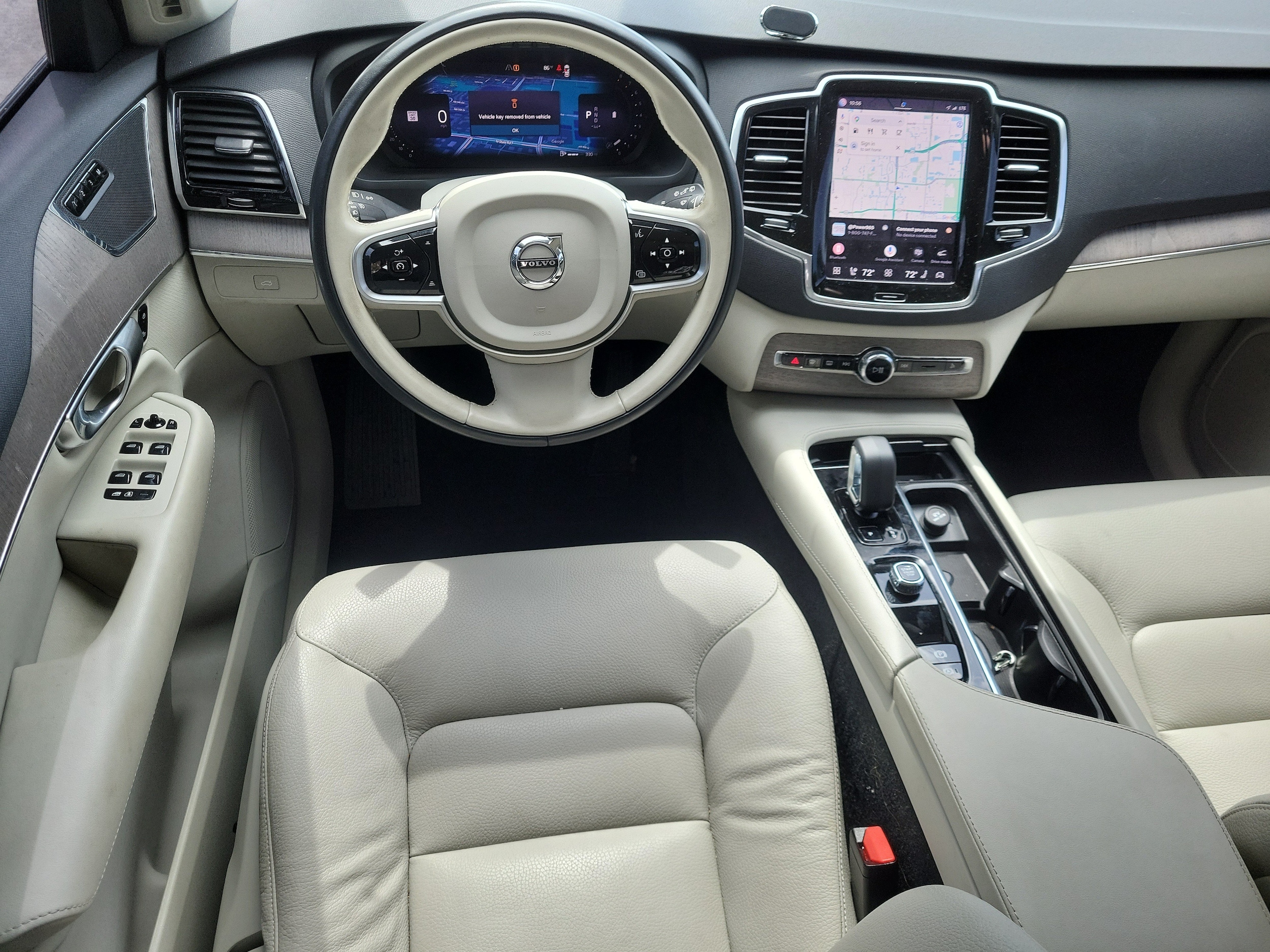 2023 Volvo XC90 Plus - Photo 12