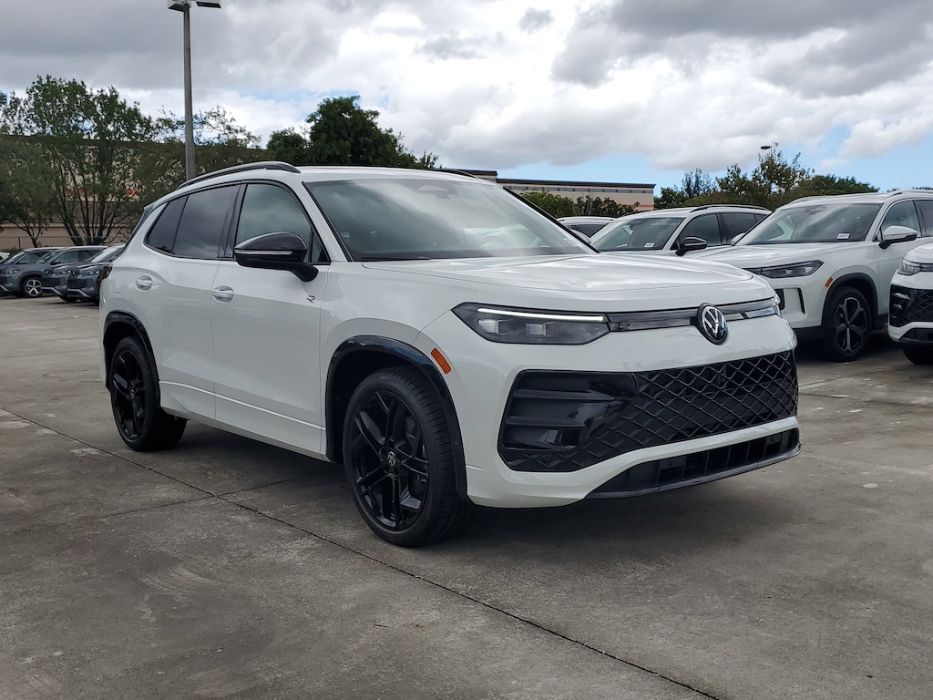 New 2026 Volkswagen Tiguan 2.0T SE R-Line Black SUV