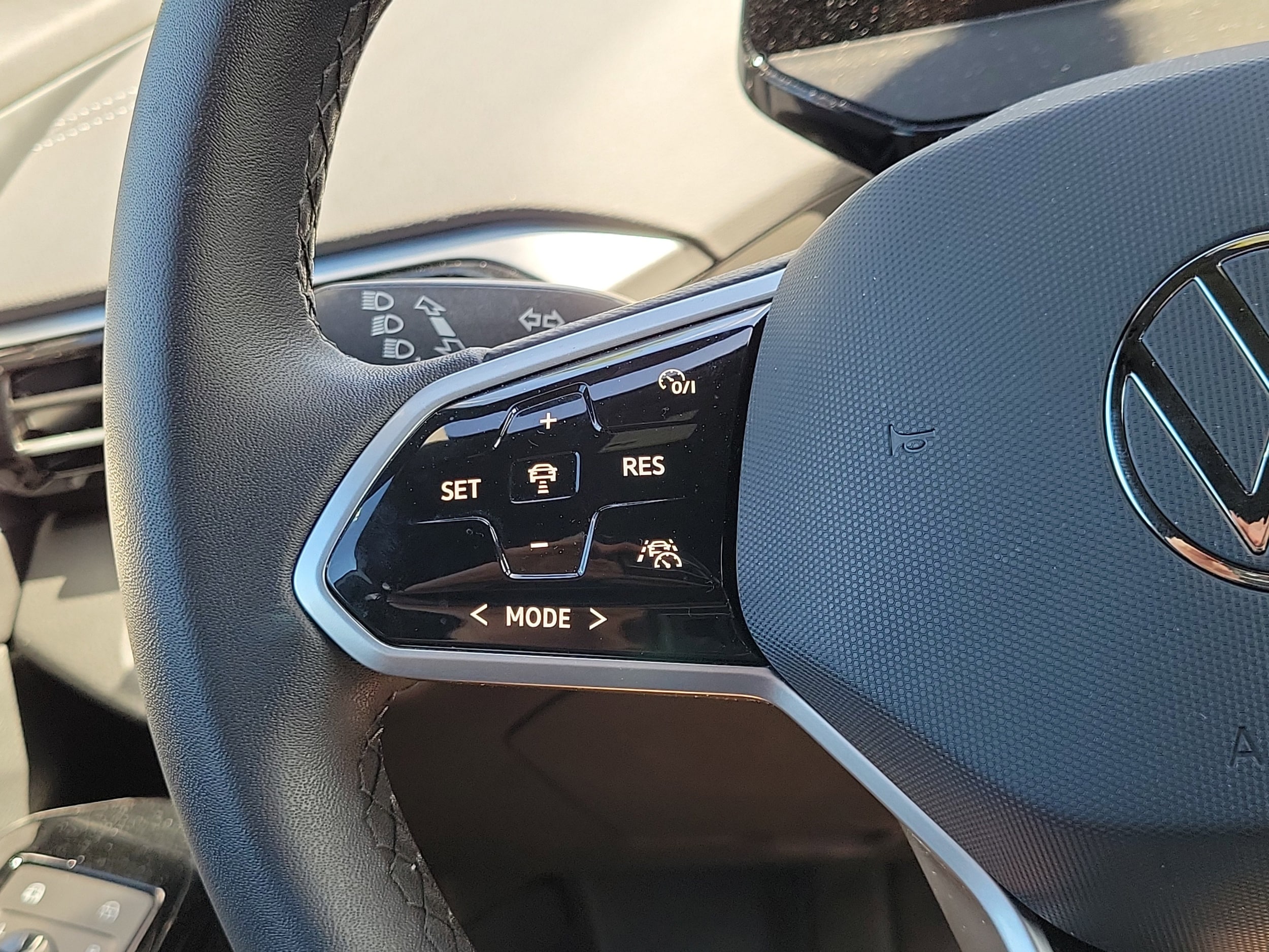 2023 Volkswagen ID.4 PRO - Photo 21