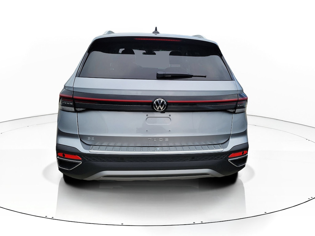 New 2026 Volkswagen Taos 1.5T SE SUV