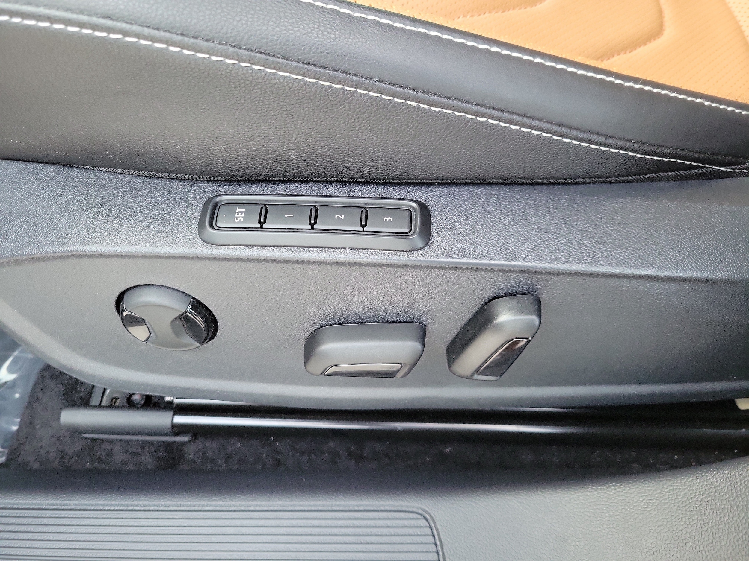 2024 Volkswagen Jetta SEL - Photo 17