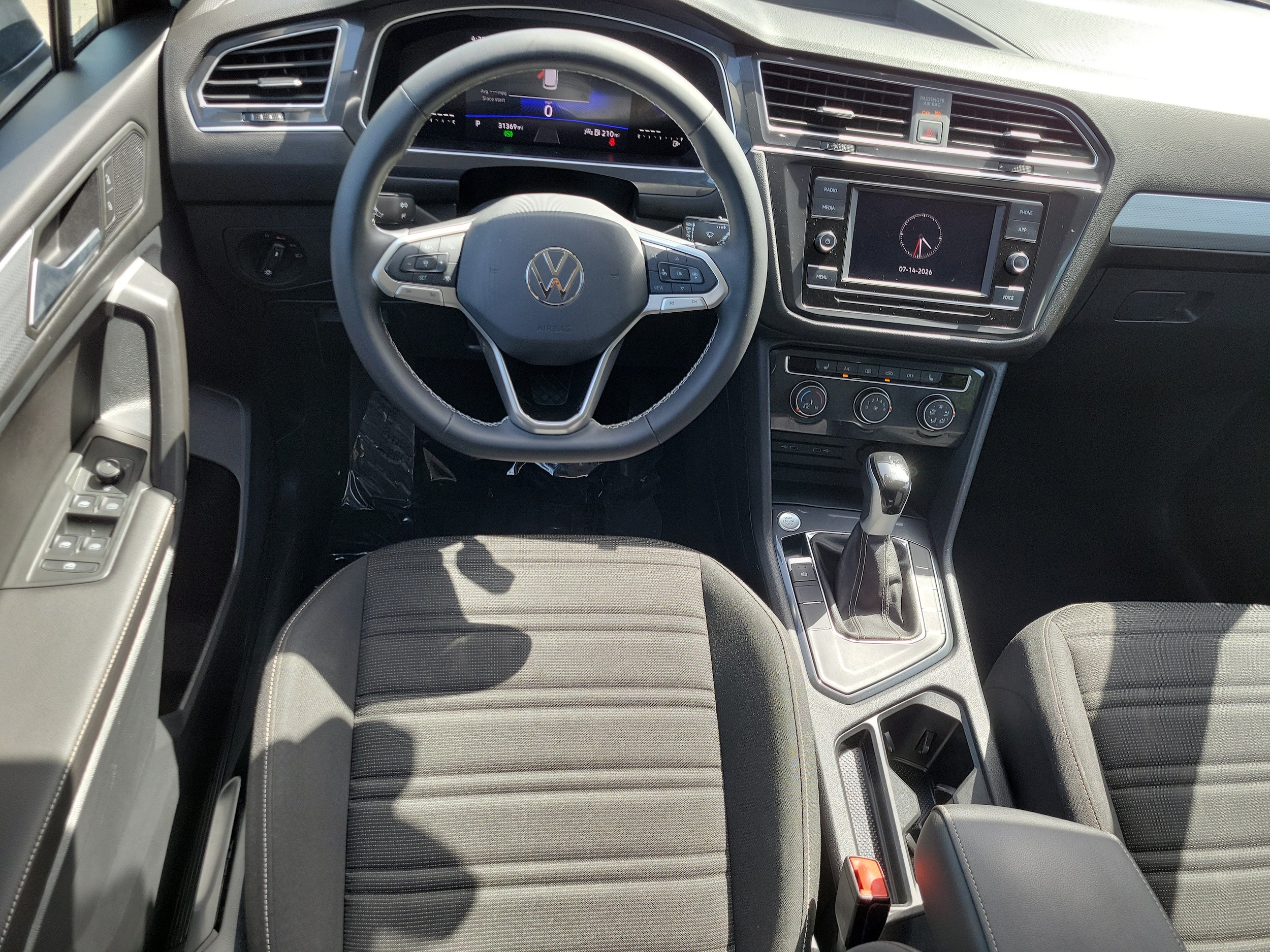 2024 Volkswagen Tiguan S - Photo 11