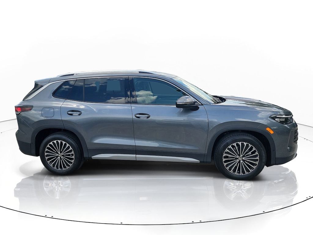 New 2026 Volkswagen Tiguan S SUV