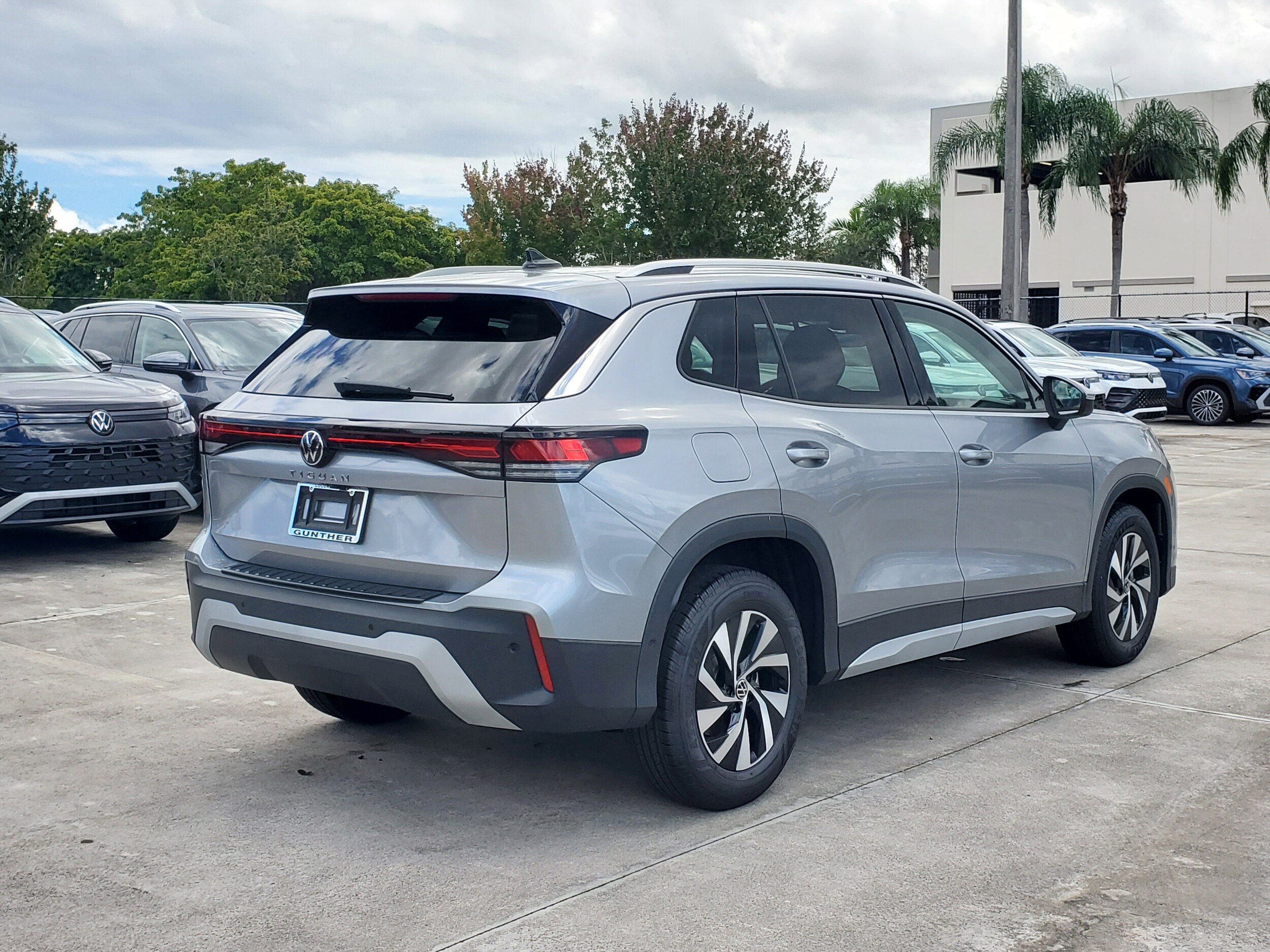 2026 Volkswagen Tiguan S photo 2