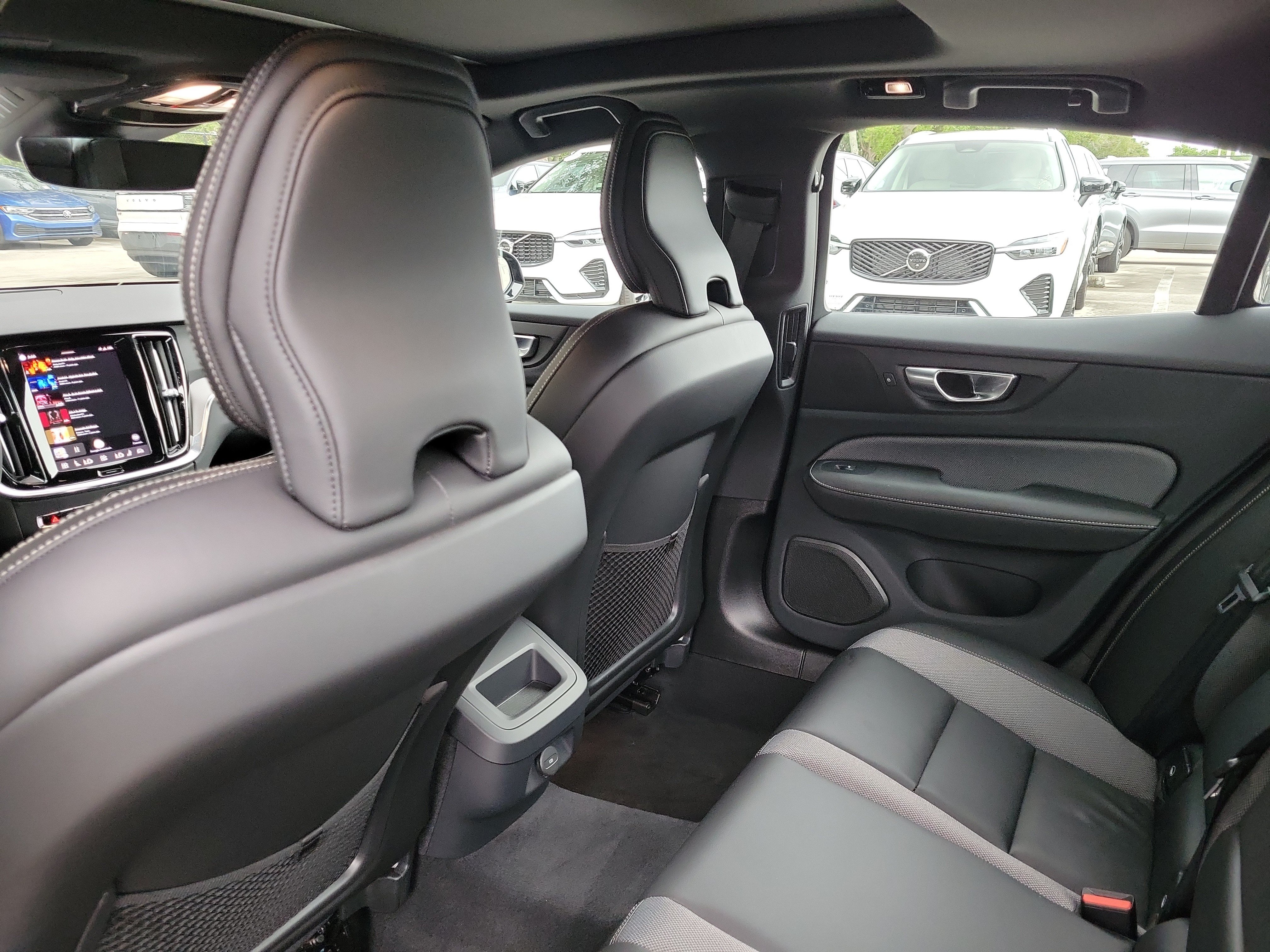 2024 Volvo S60 Plus - Photo 13