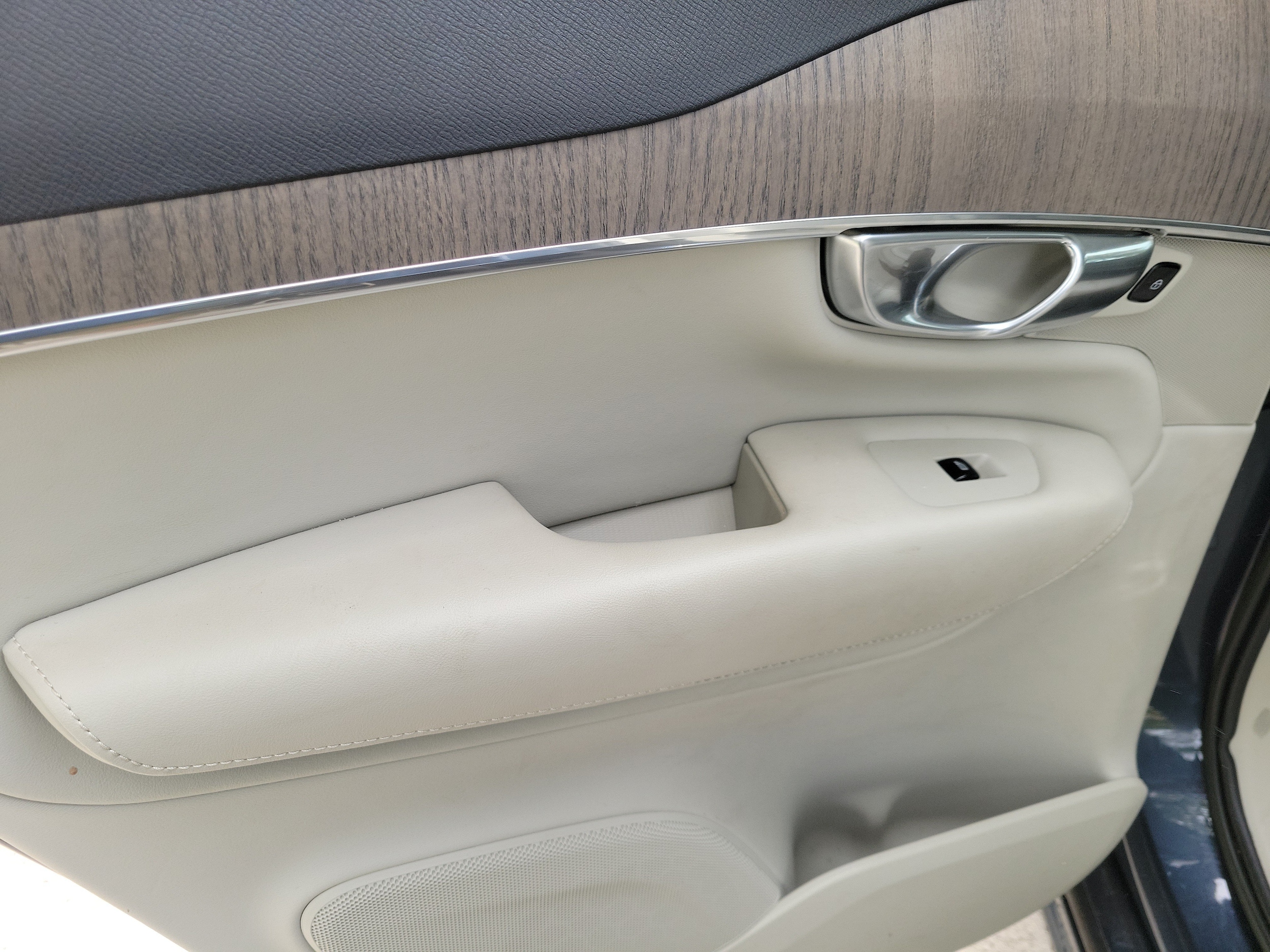 2023 Volvo XC90 Plus - Photo 14