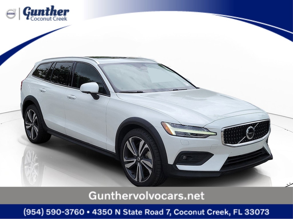 Used 2023 Volvo V60 Cross Country B5 AWD Plus Wagon