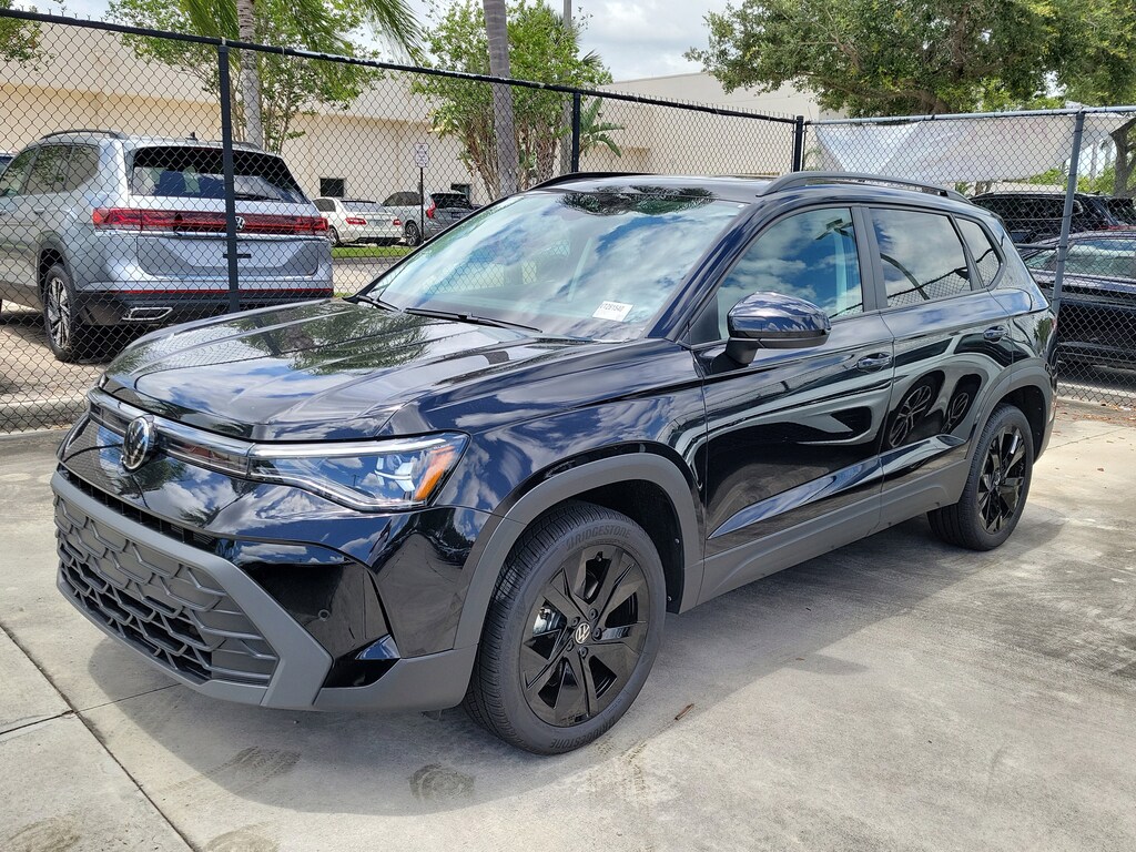 New 2026 Volkswagen Tiguan SE R-Line Black