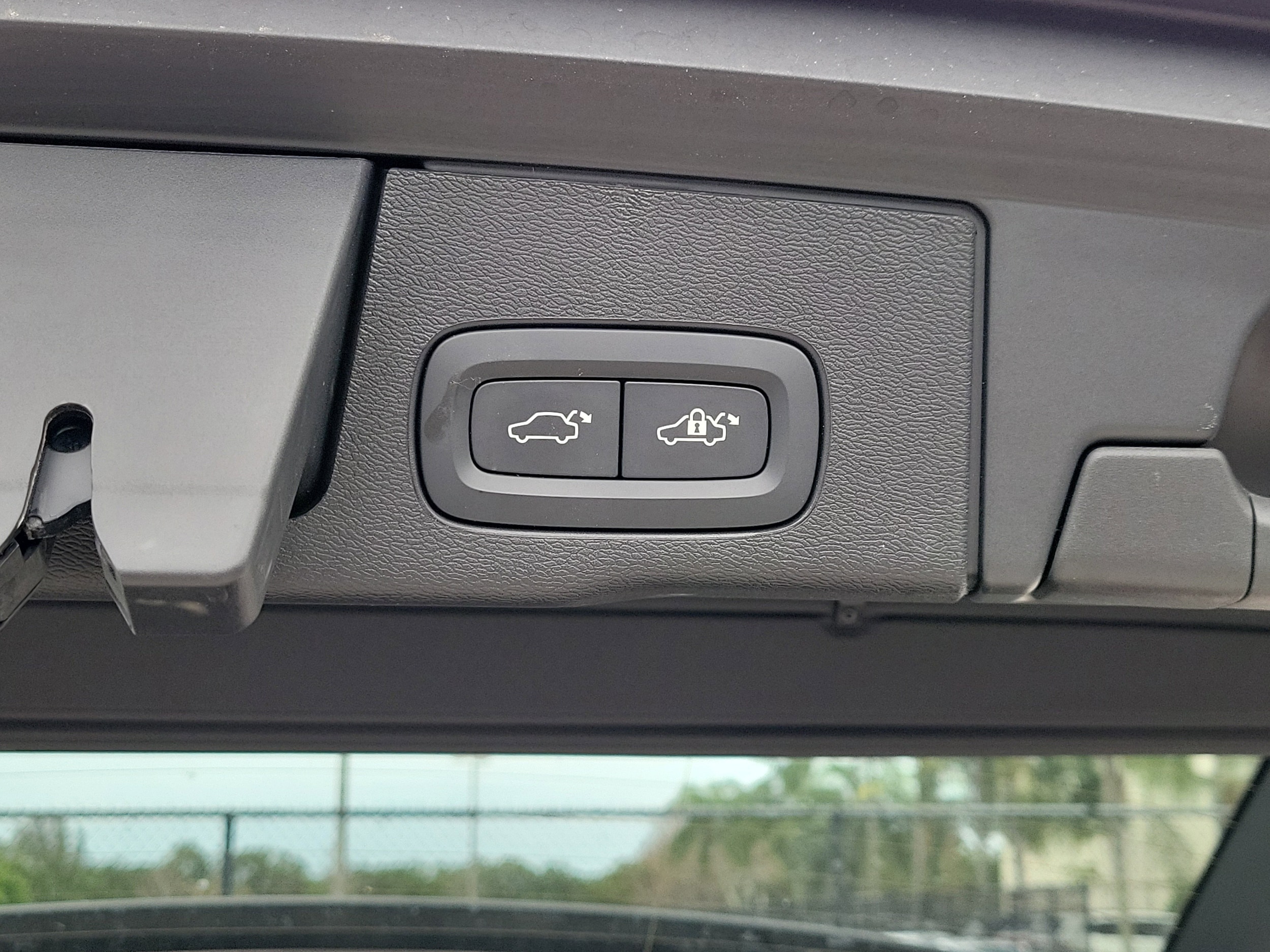 2023 Volvo XC60 Plus - Photo 12
