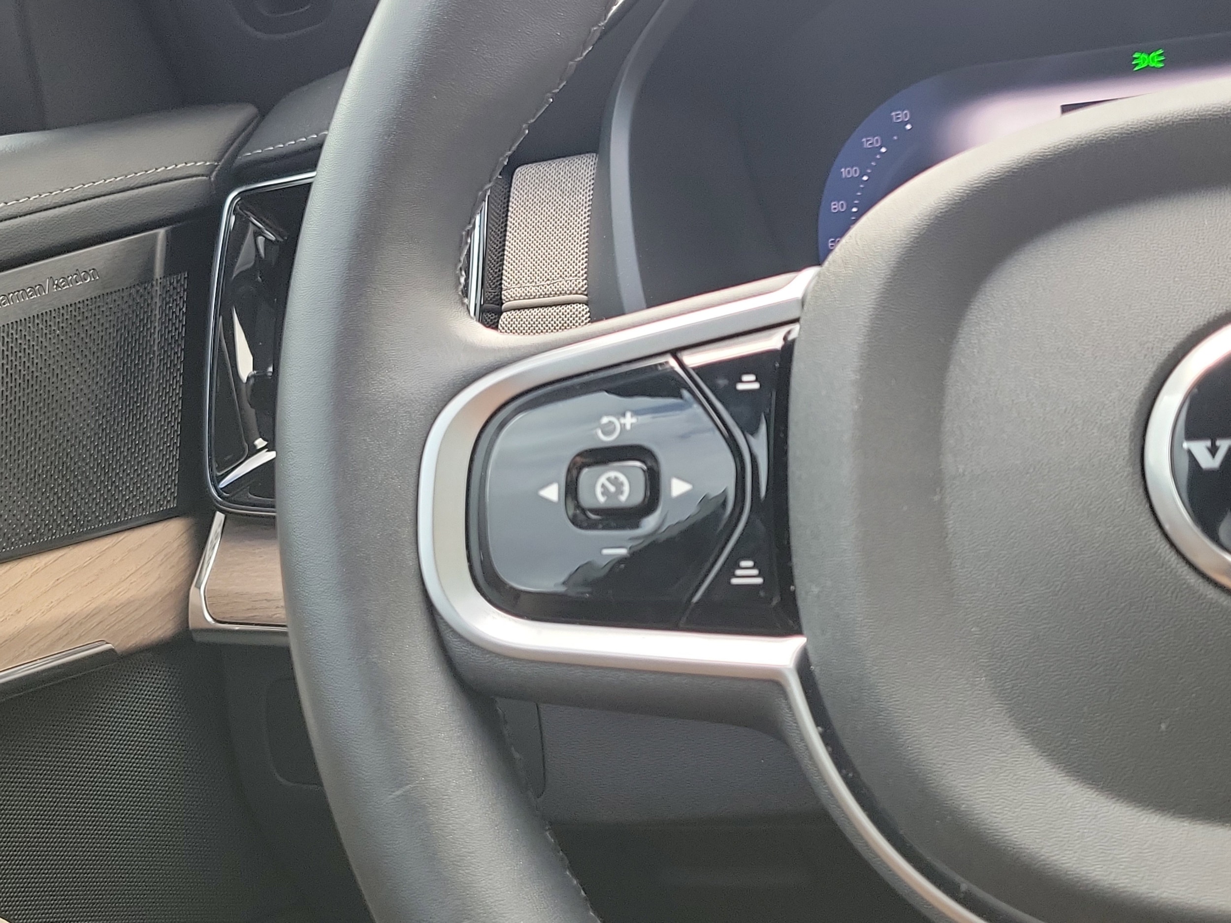 2025 Volvo XC90 Ultra - Photo 26
