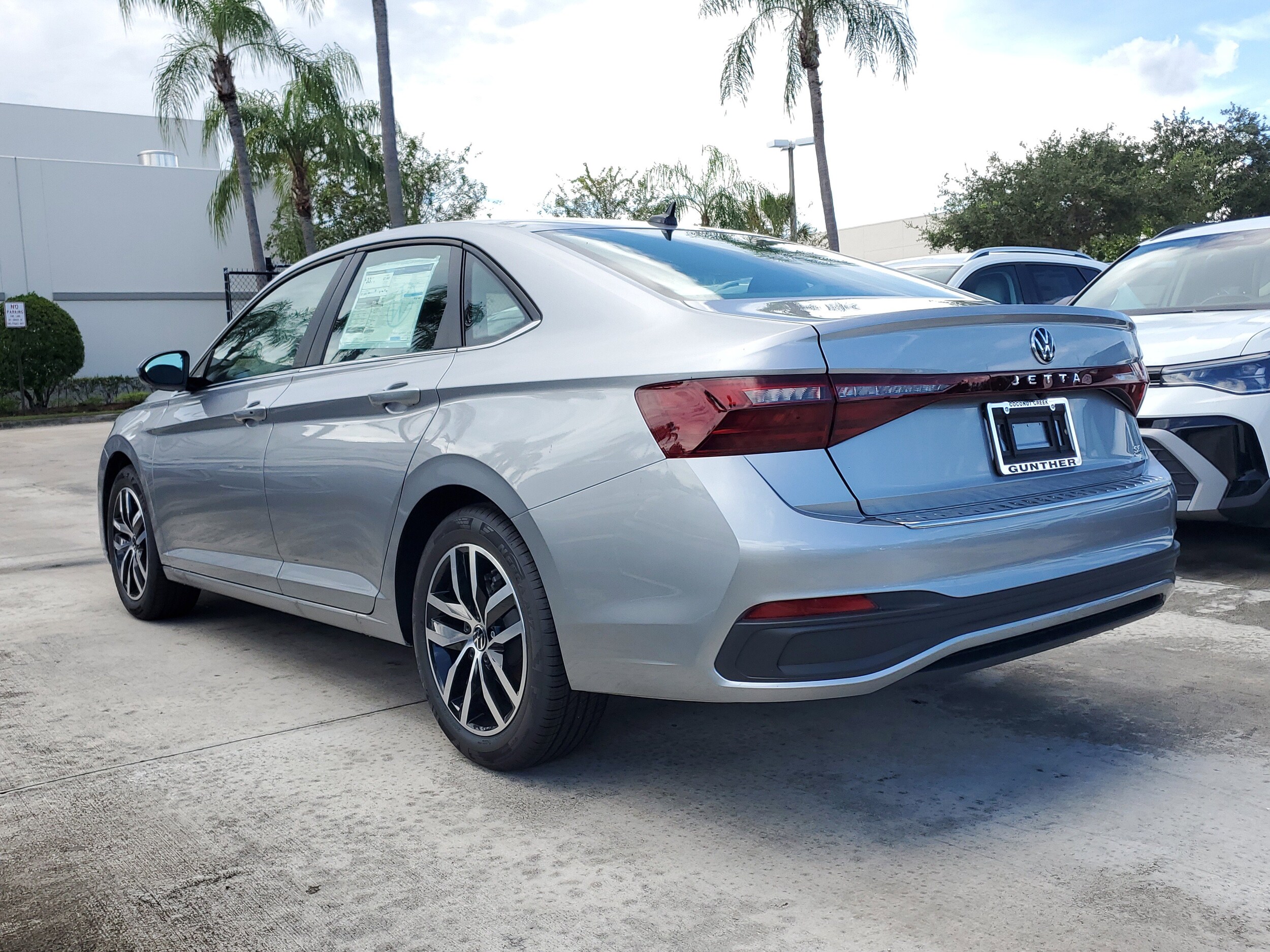 2026 Volkswagen Jetta SE photo 4