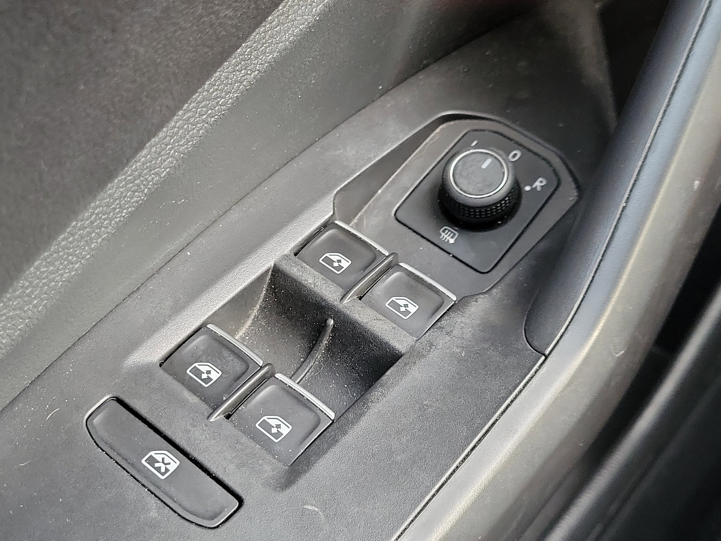2023 Volkswagen Jetta S - Photo 20