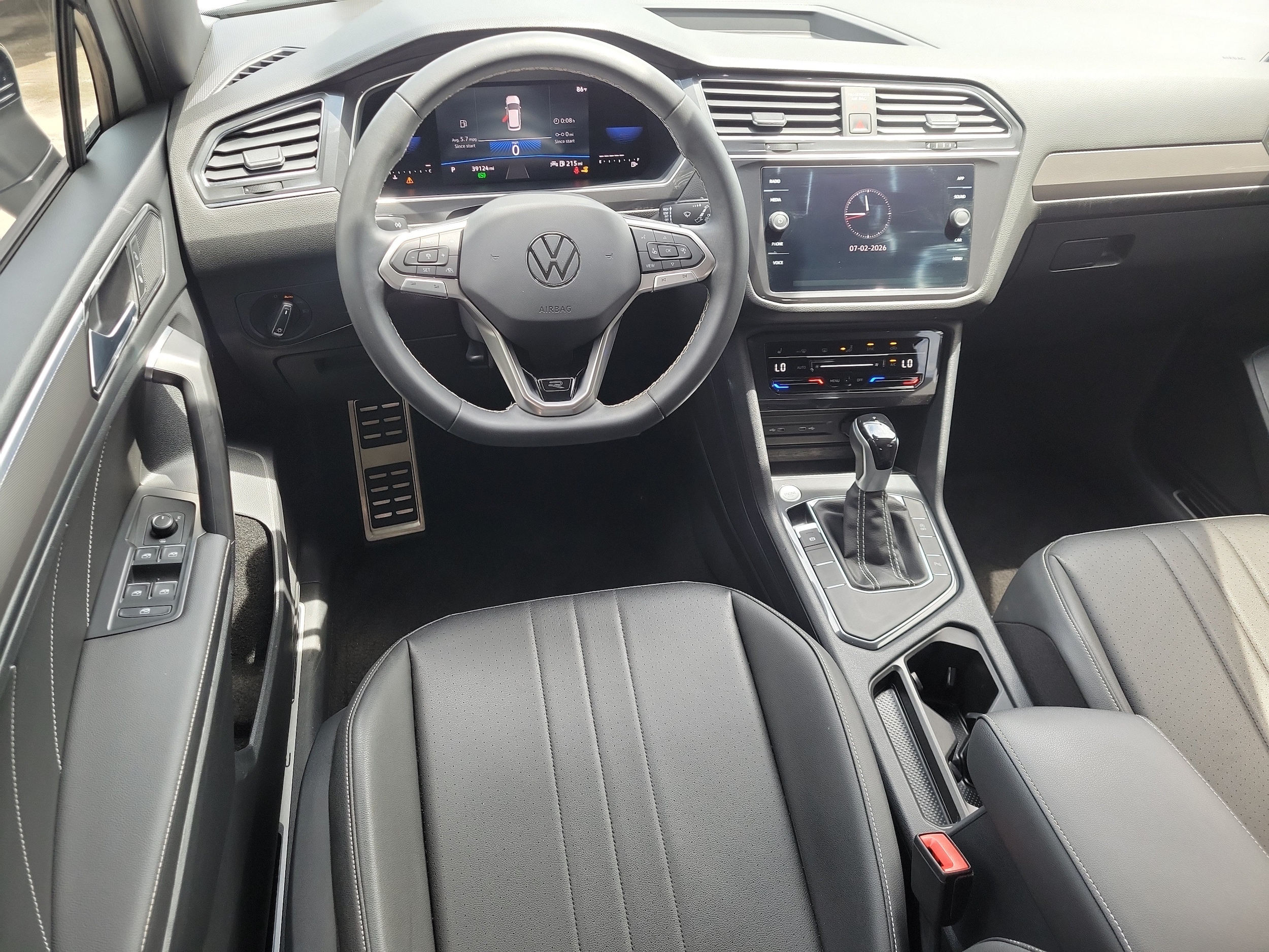 2023 Volkswagen Tiguan SE R-LINE BLACK - Photo 10