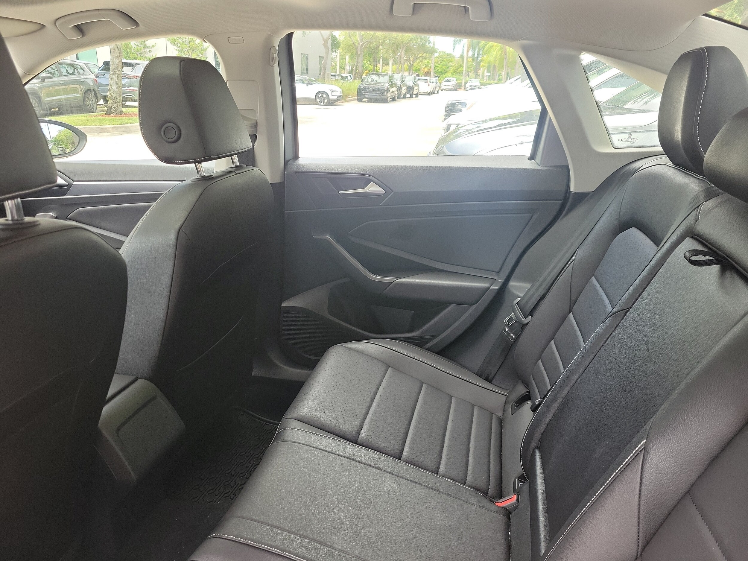 2024 Volkswagen Jetta SE - Photo 13