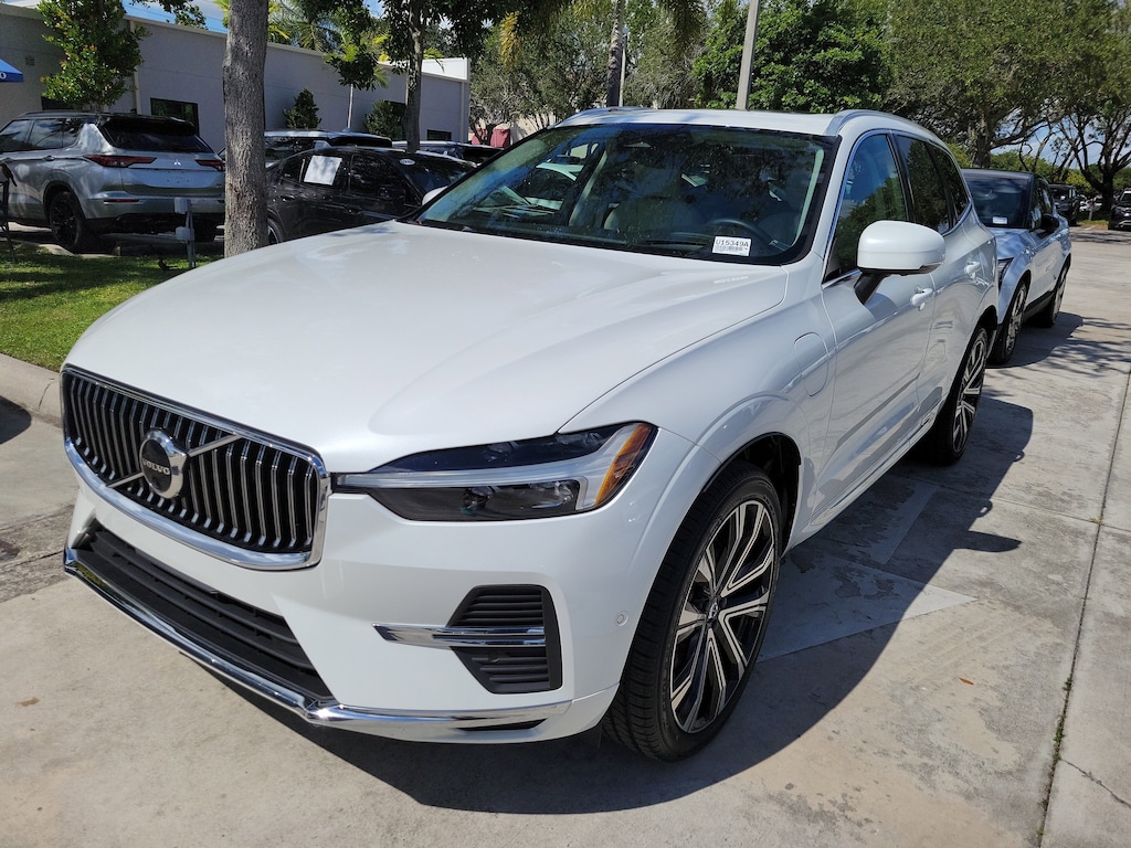Used 2023 Volvo XC60 Recharge Plug-In Hybrid Ultimate Bright SUV