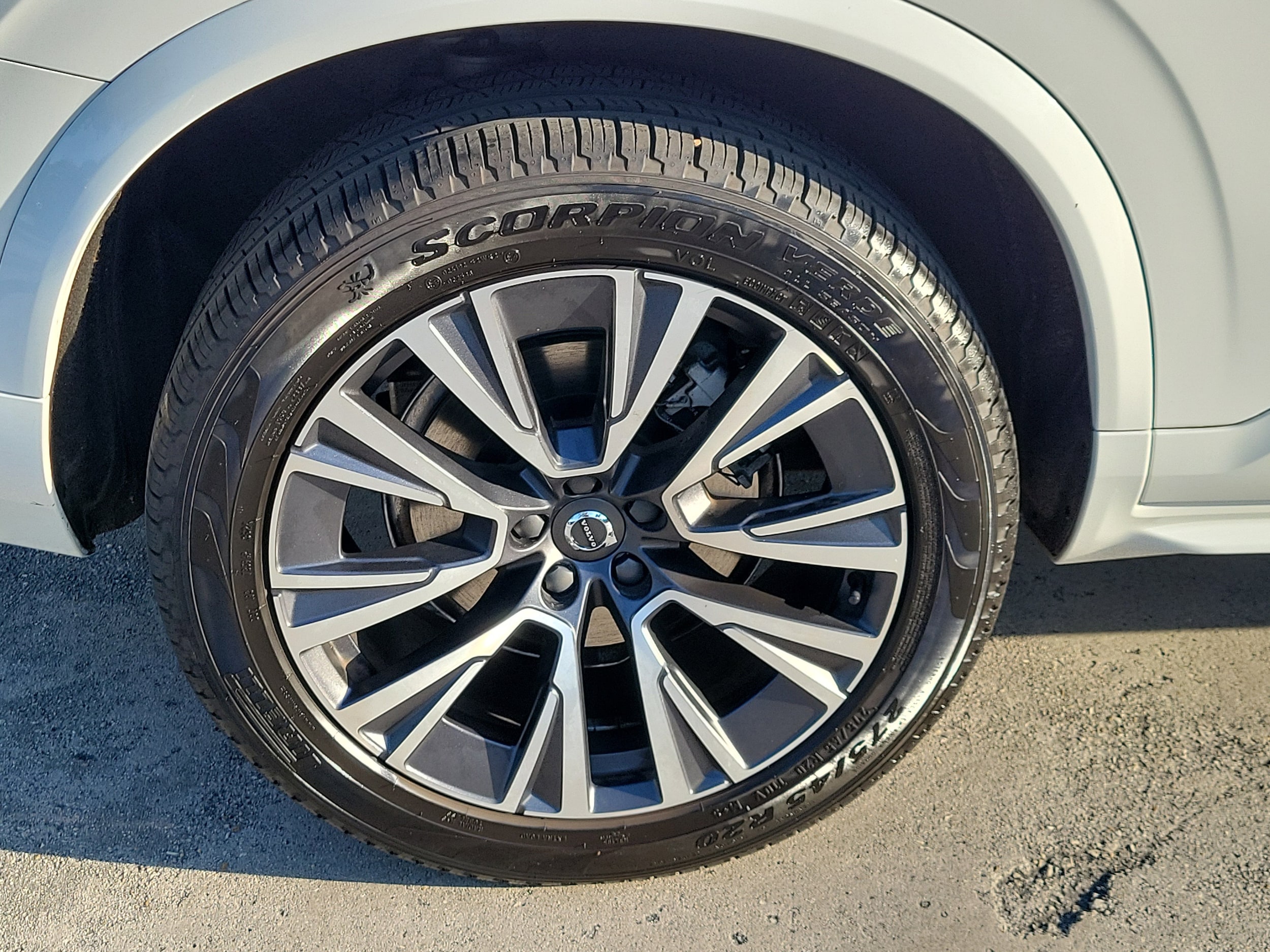2022 Volvo XC90 Momentum - Photo 10