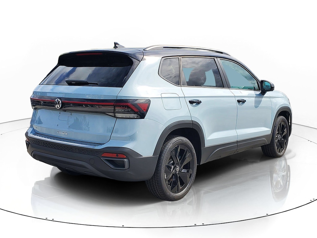 New 2026 Volkswagen Taos 1.5T SE Black SUV
