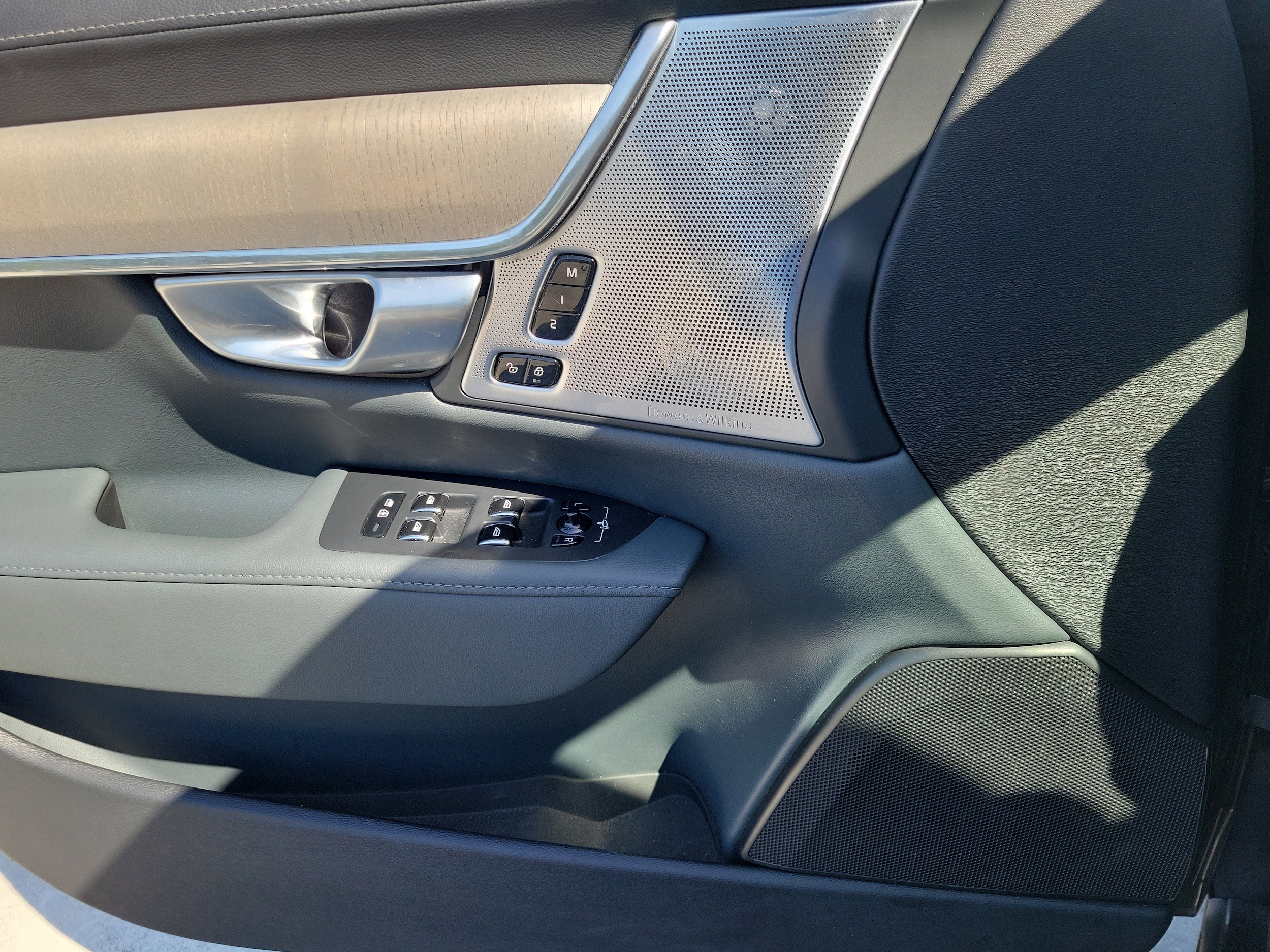 2023 Volvo S90 Ultimate - Photo 20