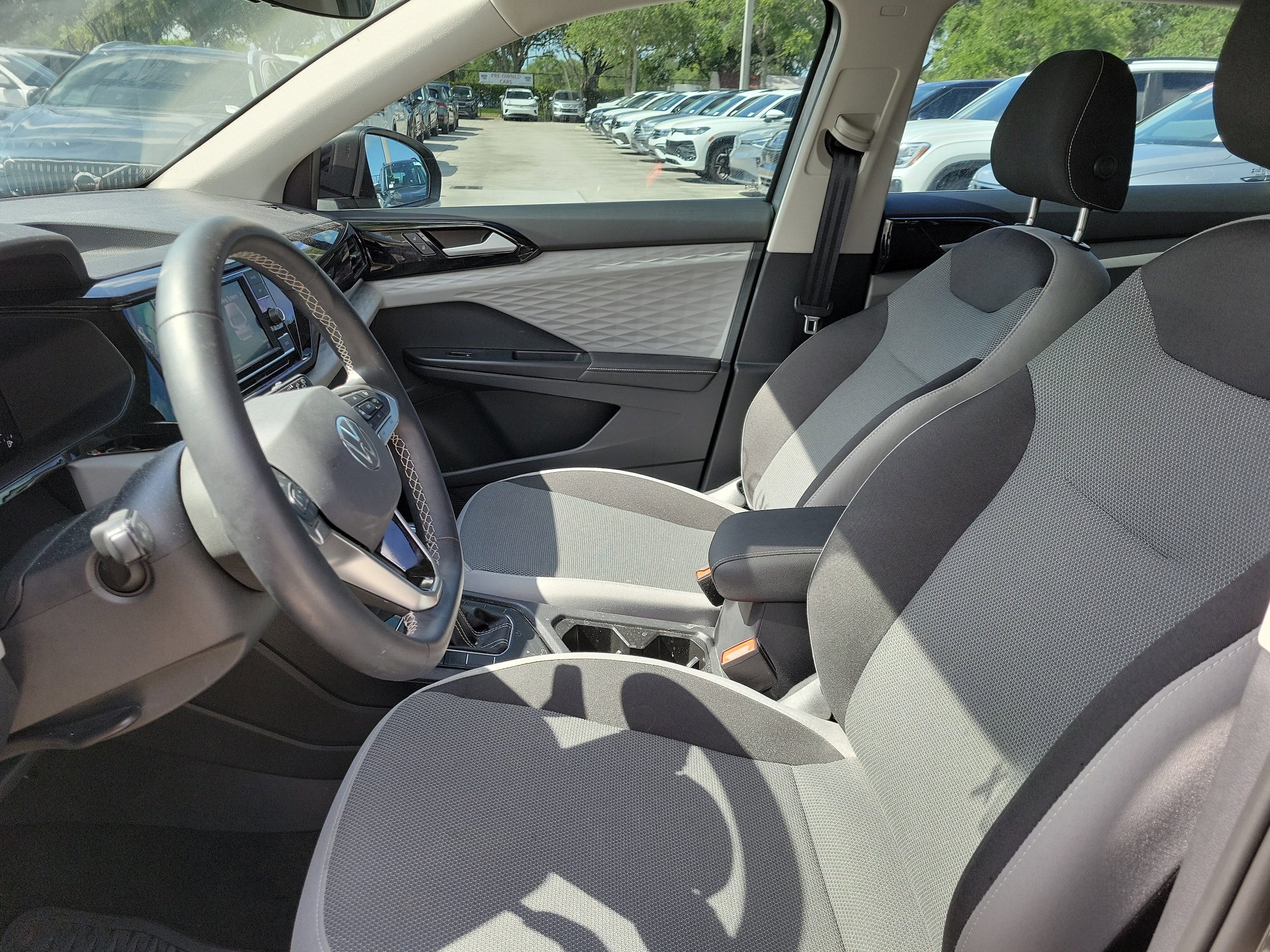 2024 Volkswagen Taos S - Photo 16