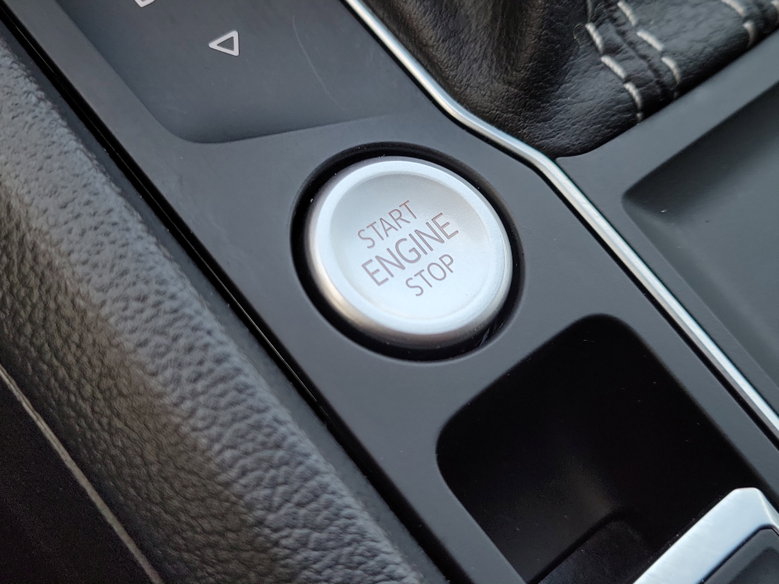 2023 Volkswagen Atlas SE w/Tech - Photo 29