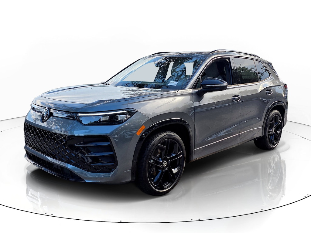 New 2026 Volkswagen Tiguan 2.0T SE R-Line Black SUV