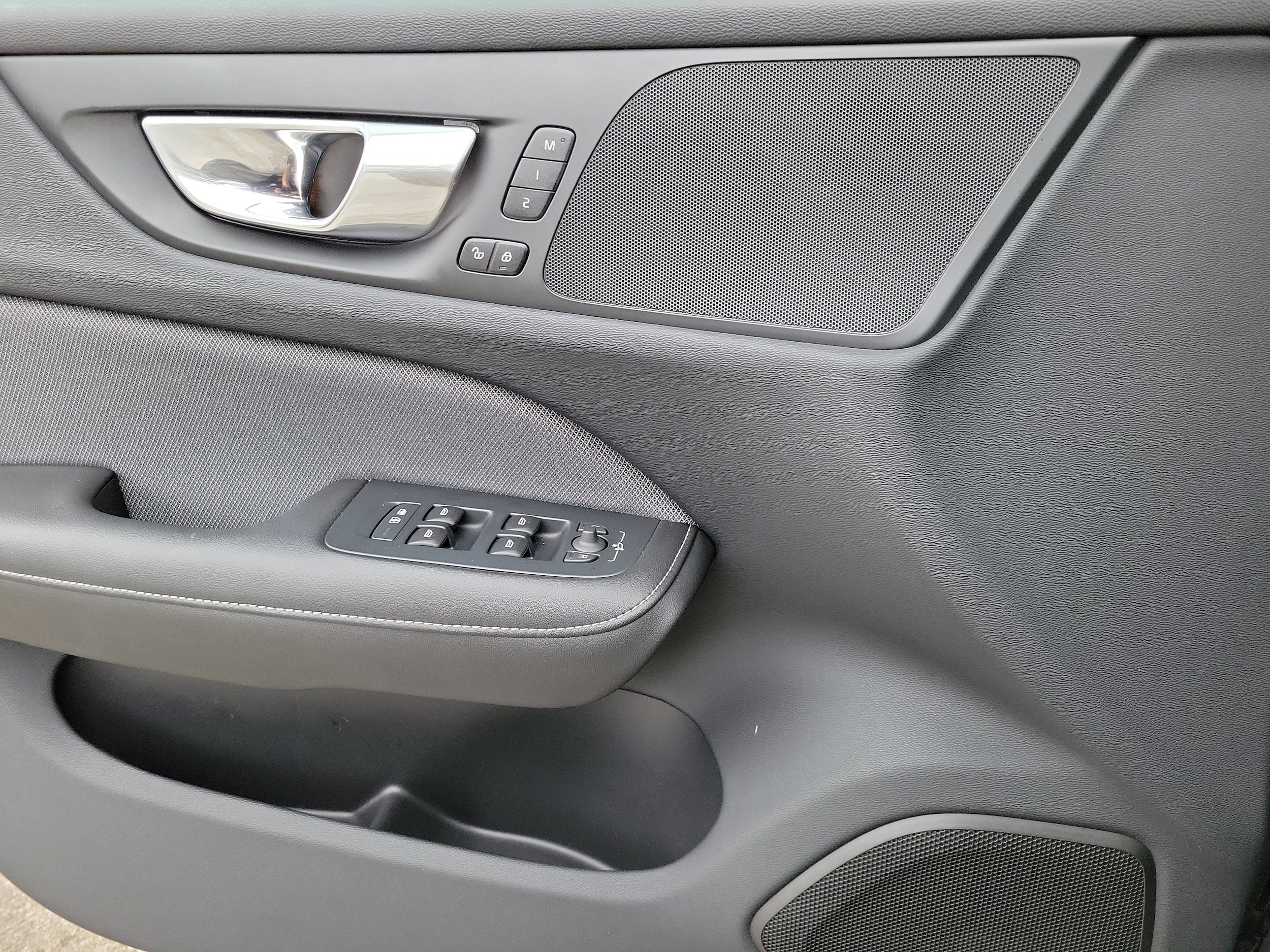 2024 Volvo S60 Plus - Photo 18